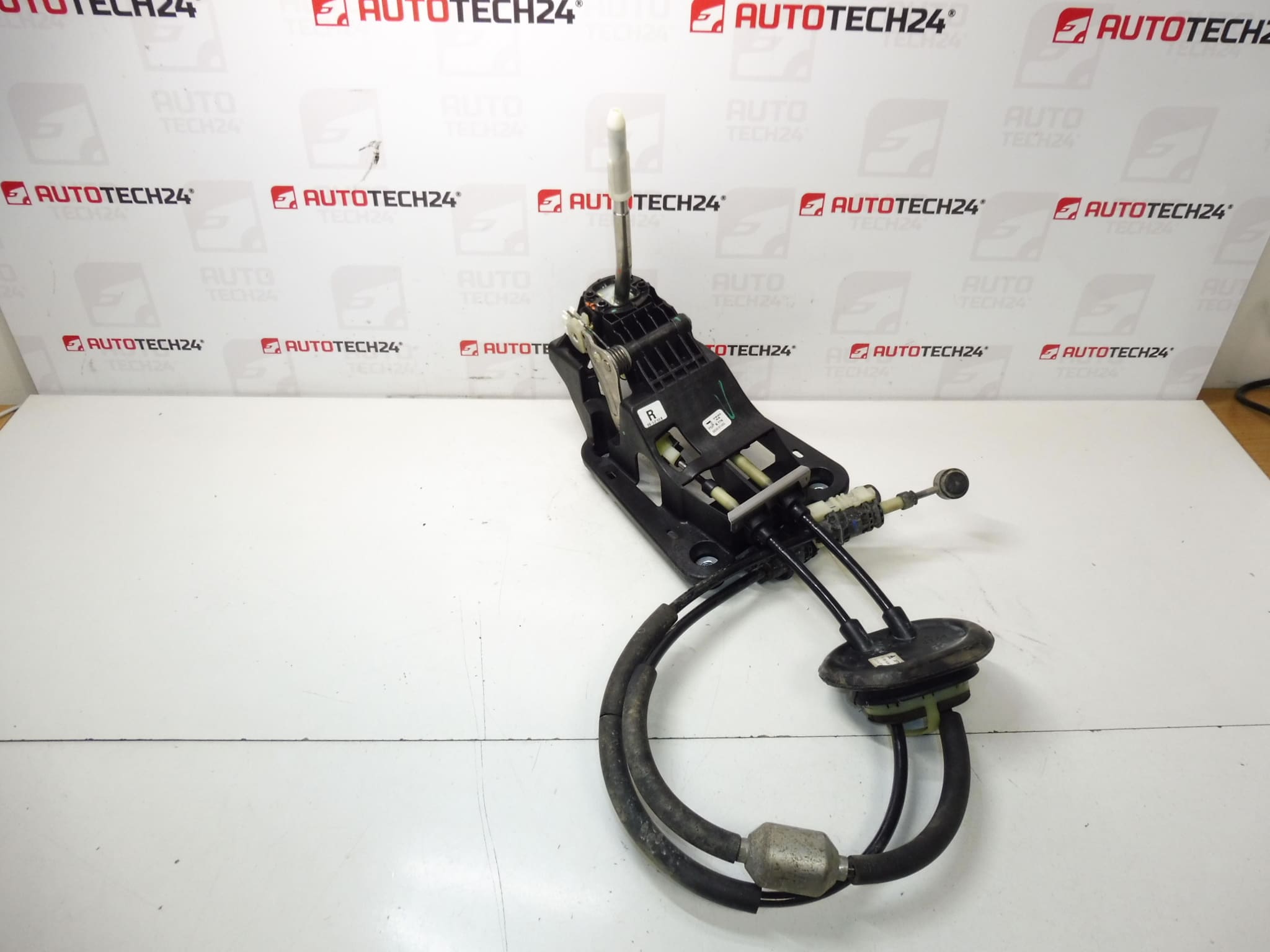 Citroën C3 DS3 Peugeot 9808161480 9837816580 Schalthebel