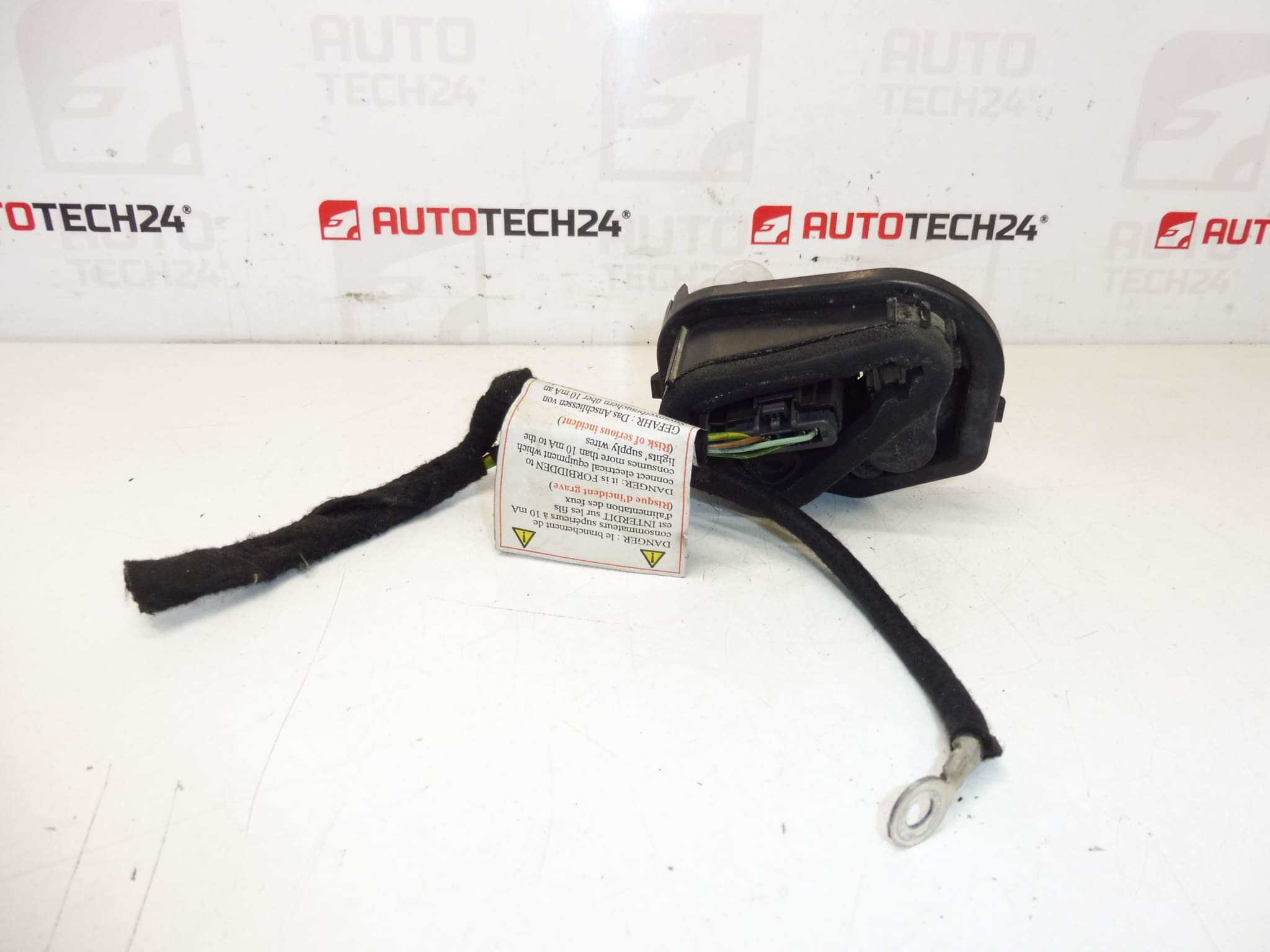 Fassung für Lampe Citroën C5 X7 9681074180 6351FA – Bild 2