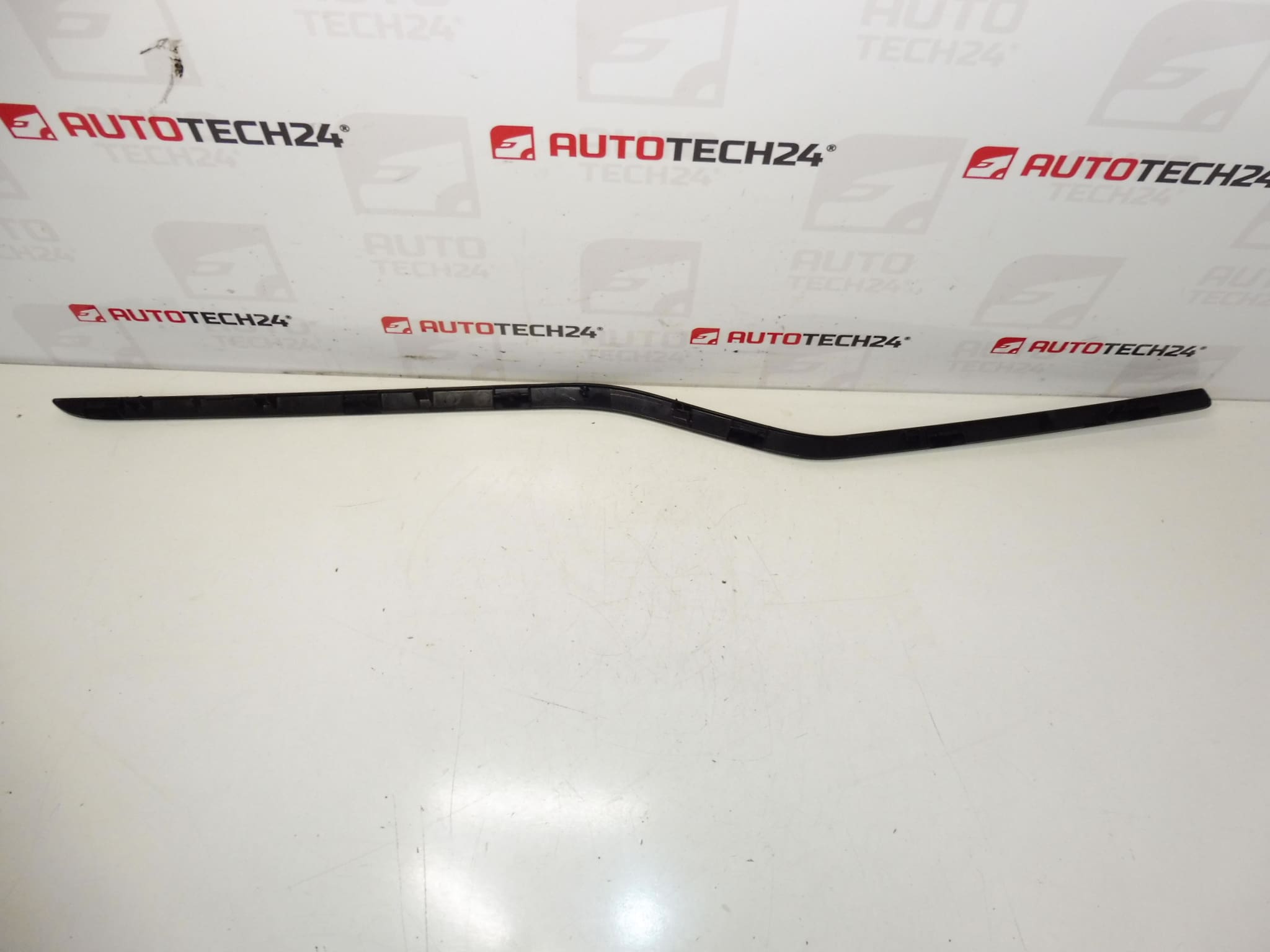 Dekorative Armaturenbrettleiste Citroën C5 X7 9682315877 8231S3 – Bild 2