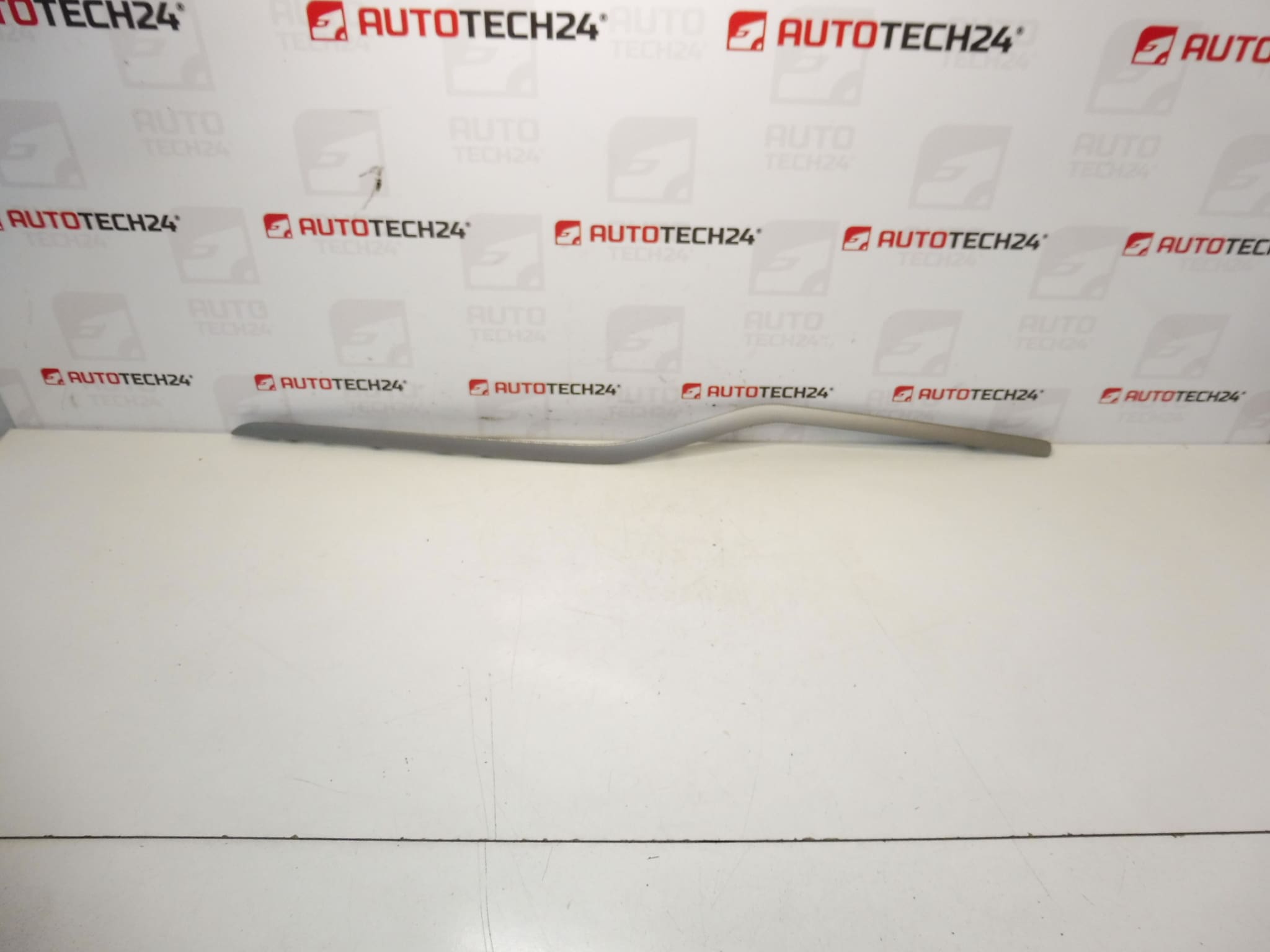 Dekorative Dashboard Citroën C5 X7 9682315877 8231S3