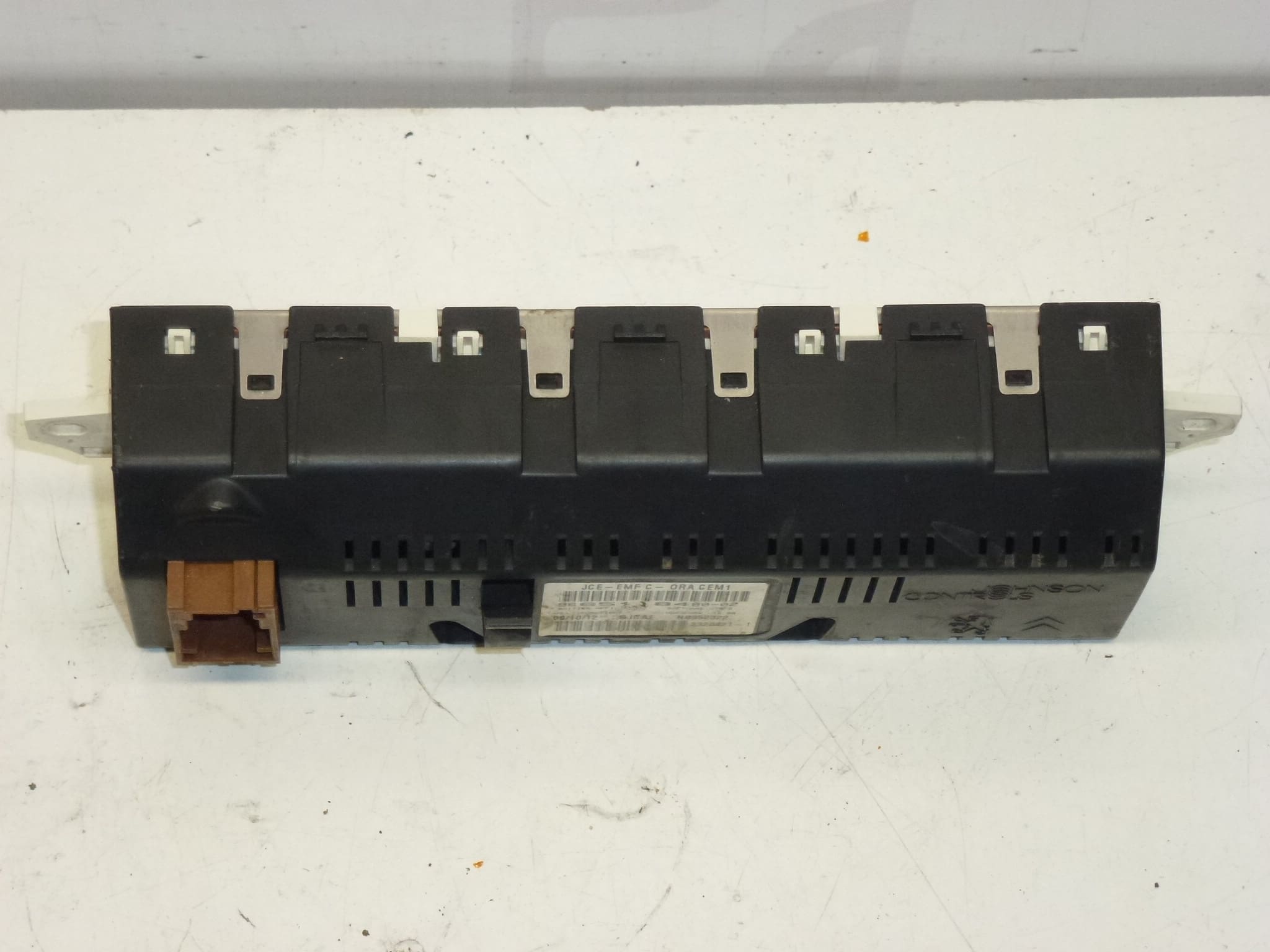 Display für Radio und Bordcomputer Peugeot 407 9665118480 659349 – Bild 2