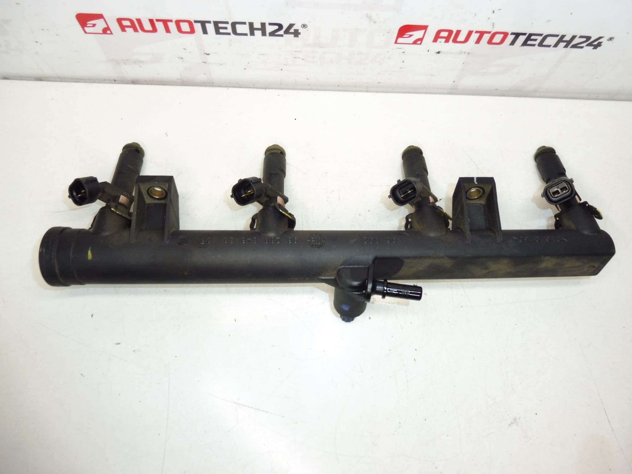 Einspritzleiste für Citroën/Peugeot 1.8 16V und 2.0 16V 157088/1984G3 – Bild 2