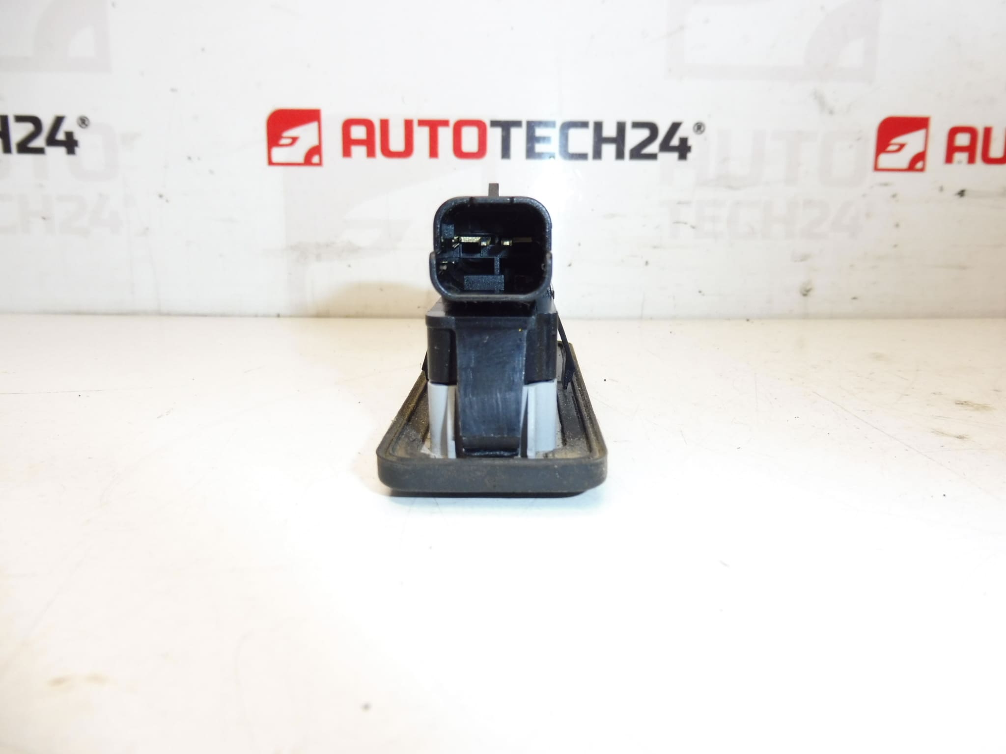 Heckklappenbetätiger Citroën Peugeot 9676028380 – Bild 2