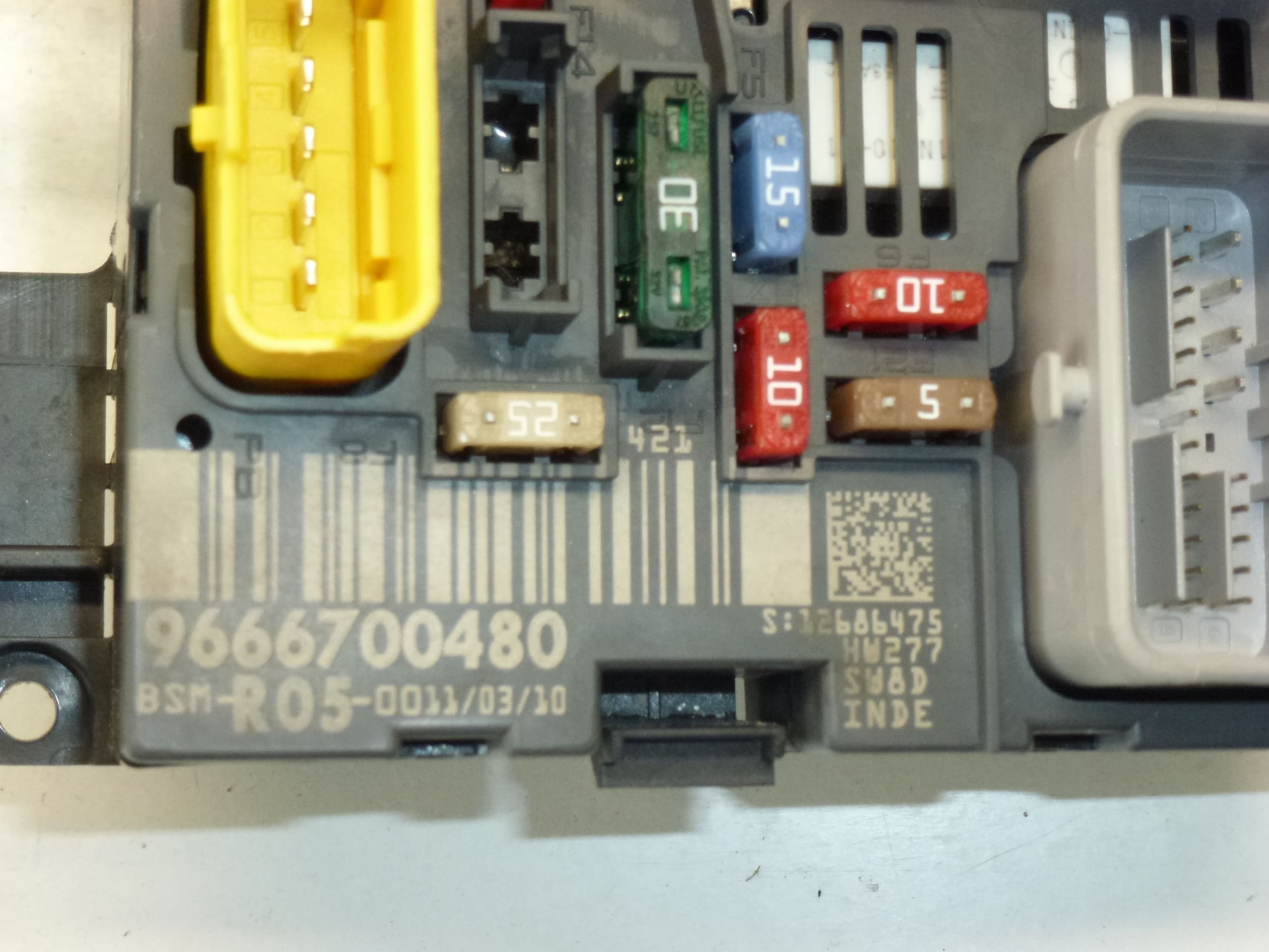 BSM R05 Delphi Steuergerät für Citroën/Peugeot 9666700480 – Bild 2