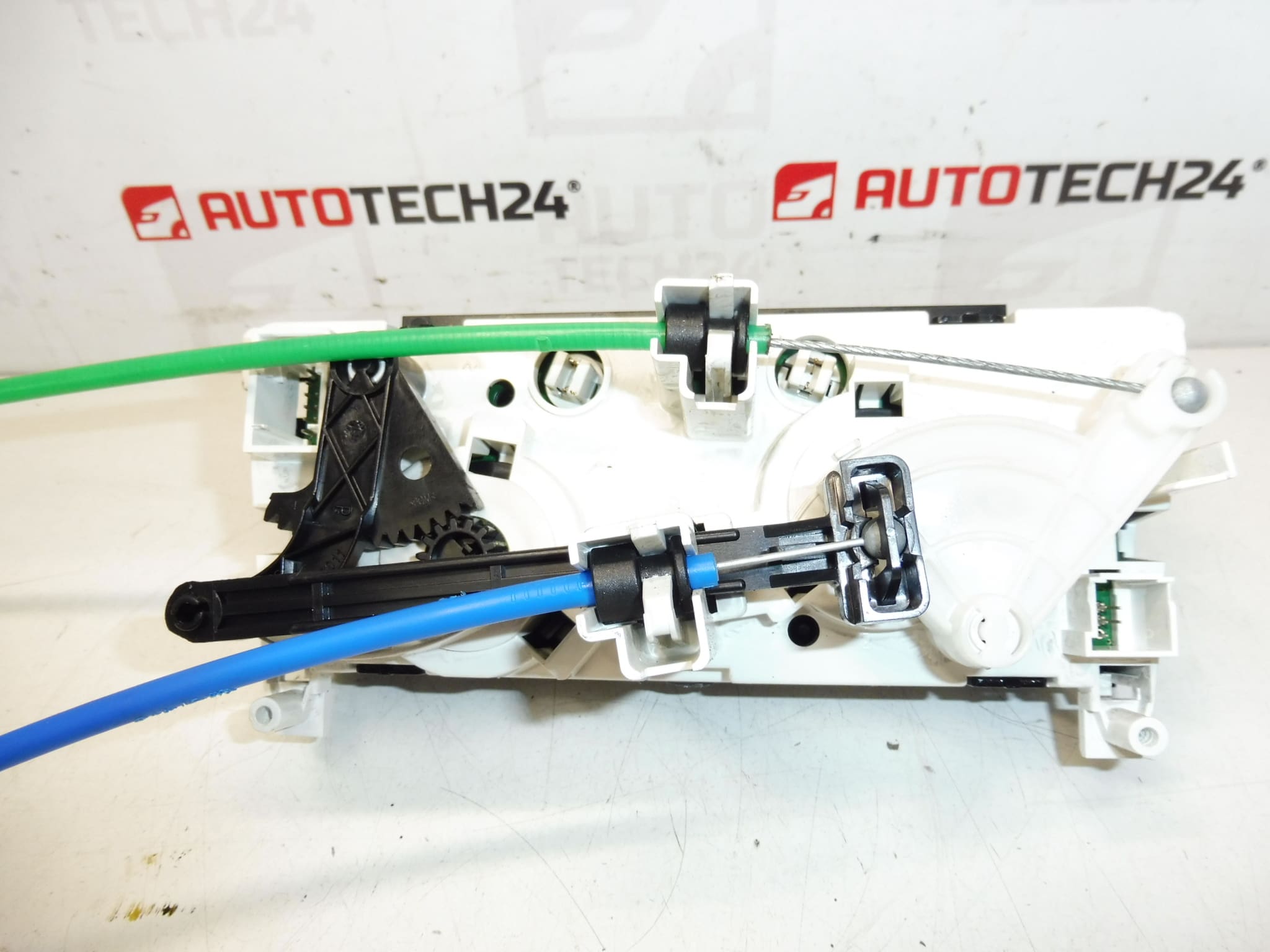 Heizungs- und Klimaanlagensteuerung Citroën C3 Picasso T1001394S 6452N0 6452N5 – Bild 2