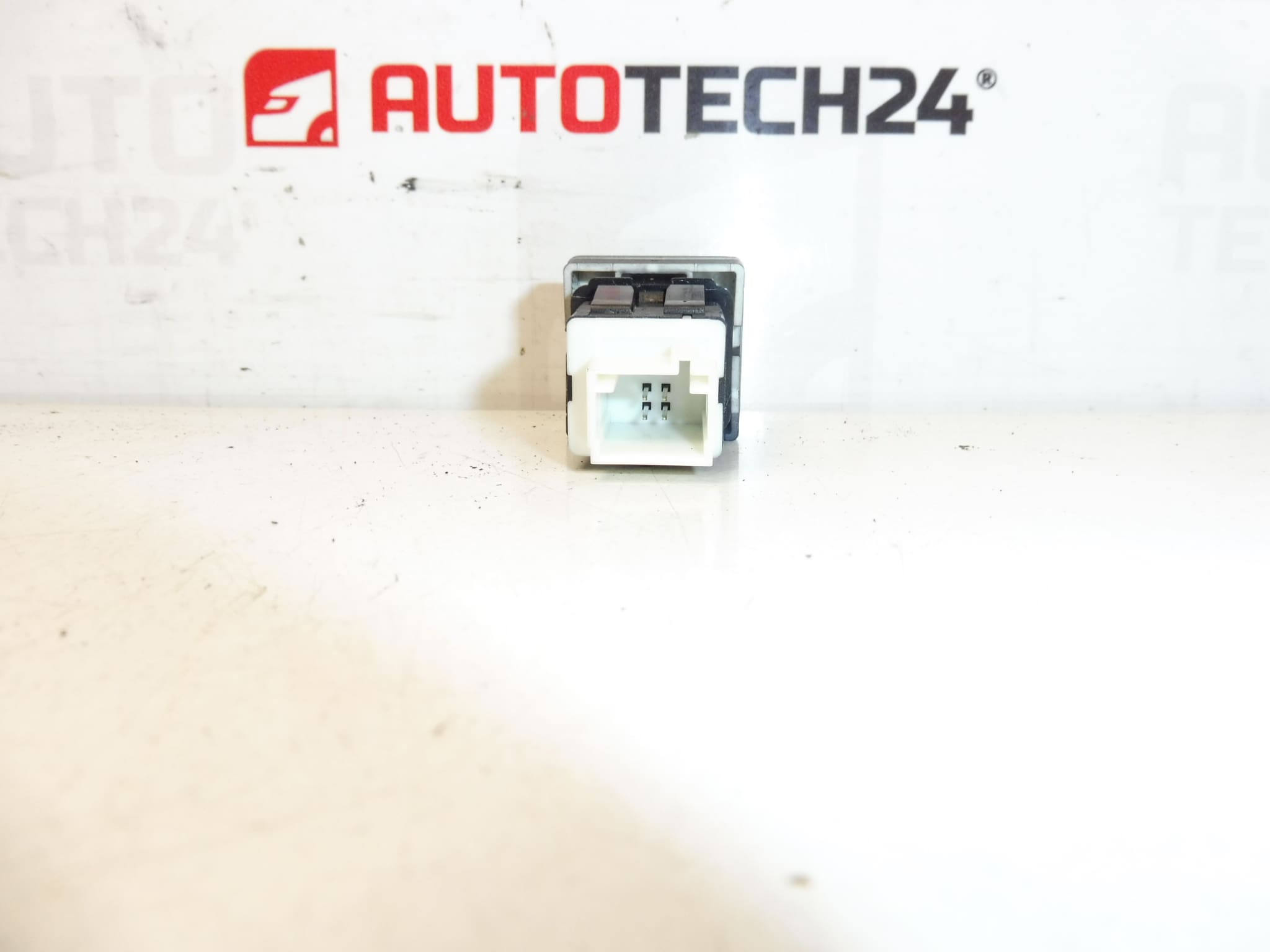 Entriegelungsschalter für Citroën Peugeot 96583098XT 6490E1 – Bild 2