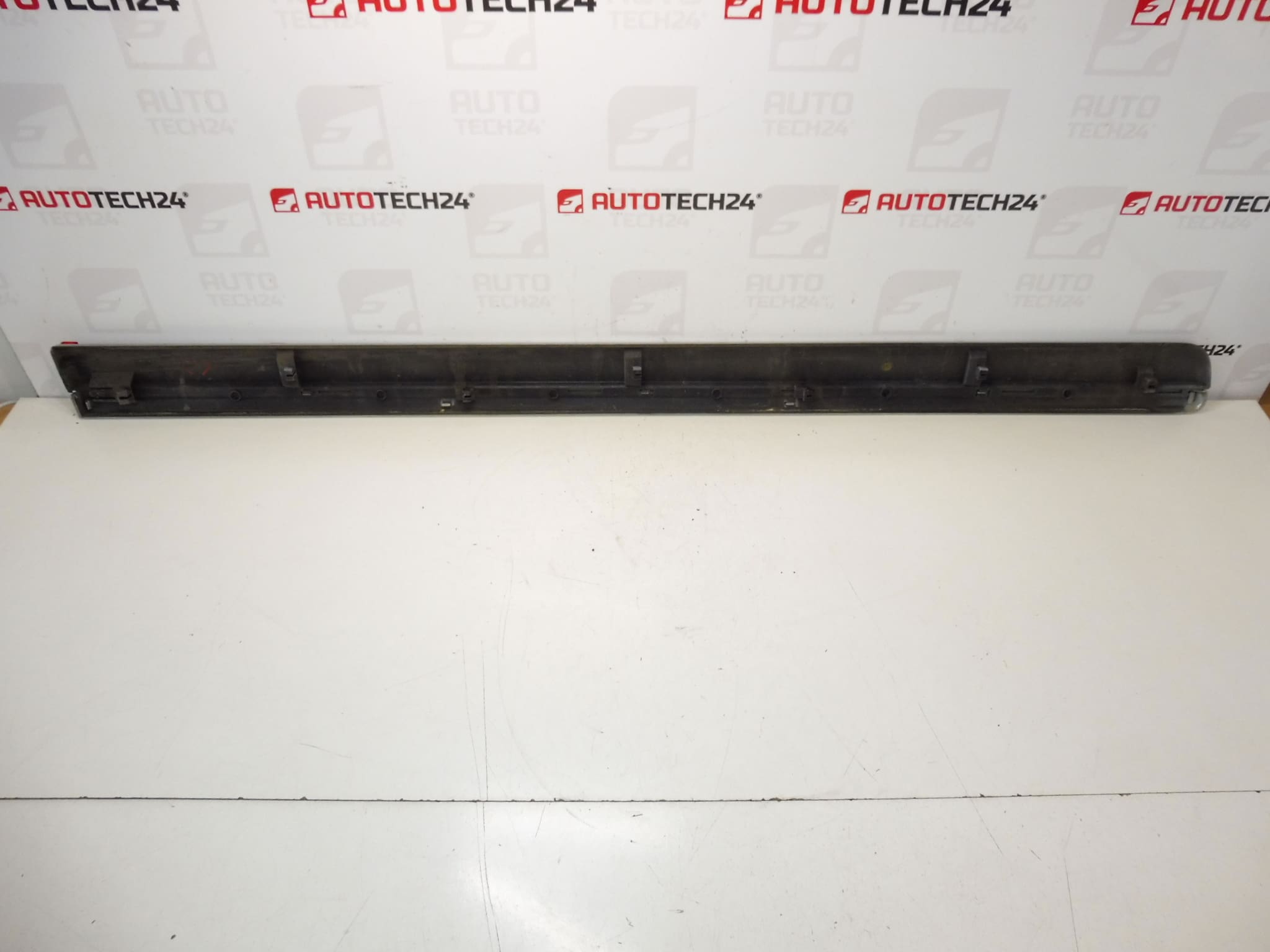 Leiste der linken hinteren Tür Citroen C8 Peugeot 807 EZRC 1401029977 8546W2 – Bild 2