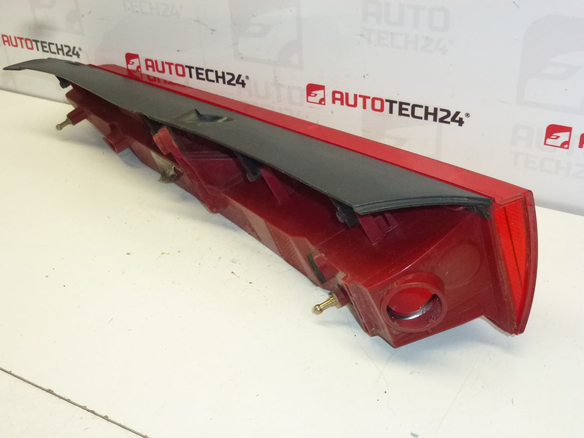 Rechter hinterer oberer Scheinwerfer Citroën C5 I und II Kombi 9637356280 6351P9 – Bild 2