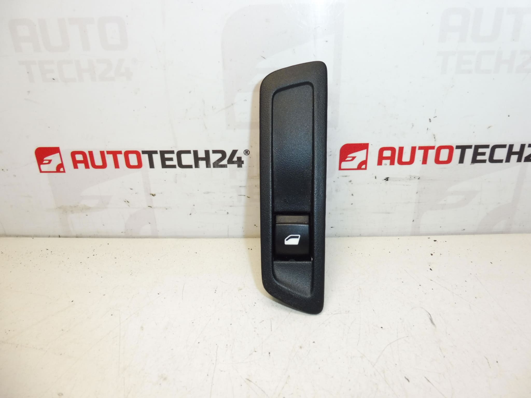 Rechts Fensterfahrer Citroen C-Elysée Peugeot 301 9674558977