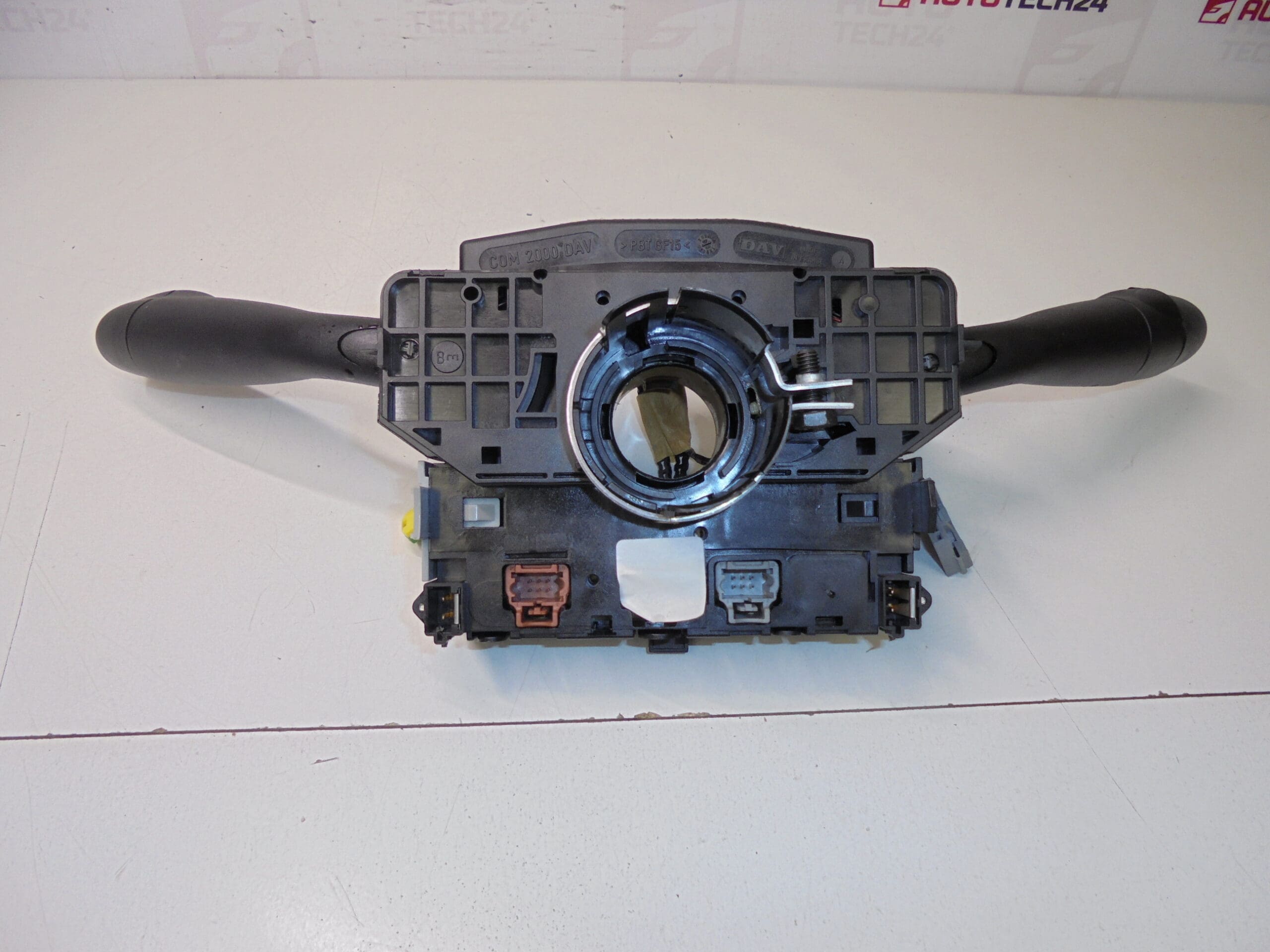 Treiber Citroën Peugeot 96605679XT 6239Q1