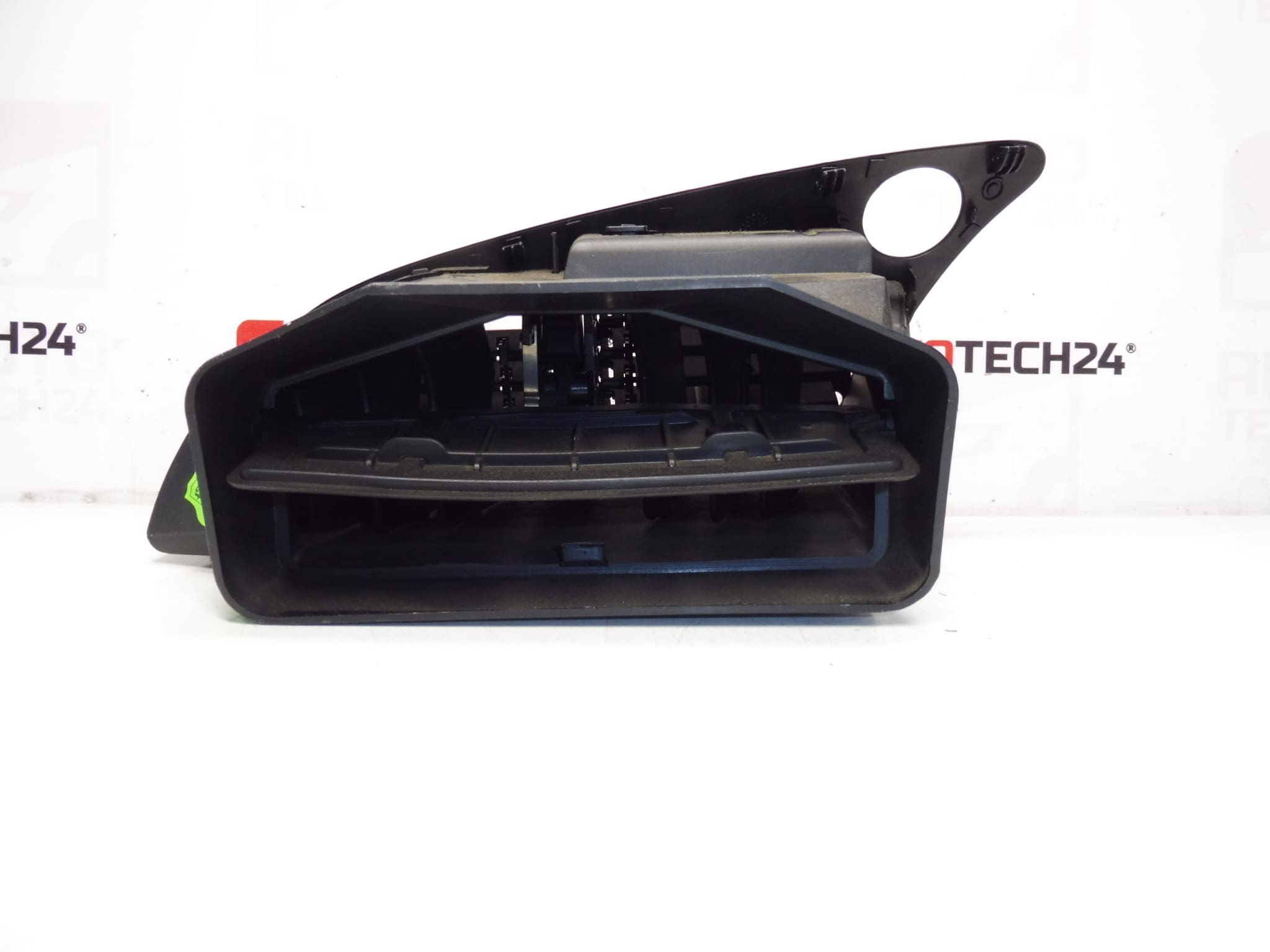 Lüftungsöffnung Citroën Xsara 8264W0 – Bild 2