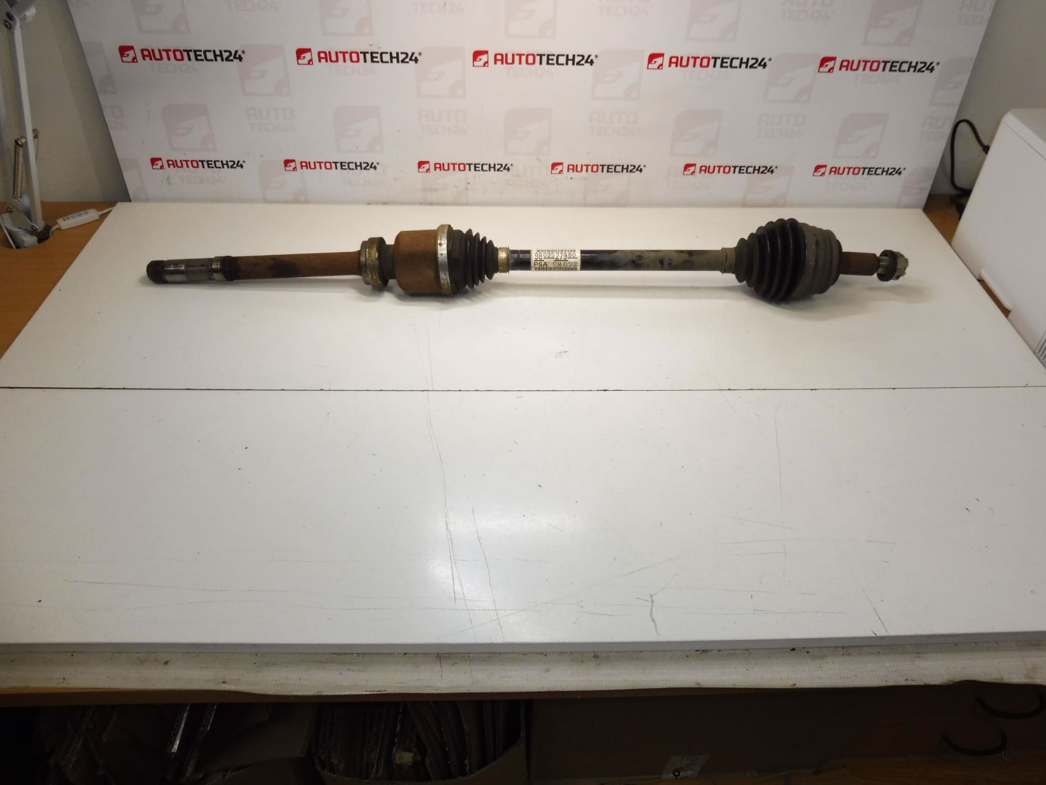 Rechte Halbachse Citroën Peugeot 9809527980 9815636080 1667425780