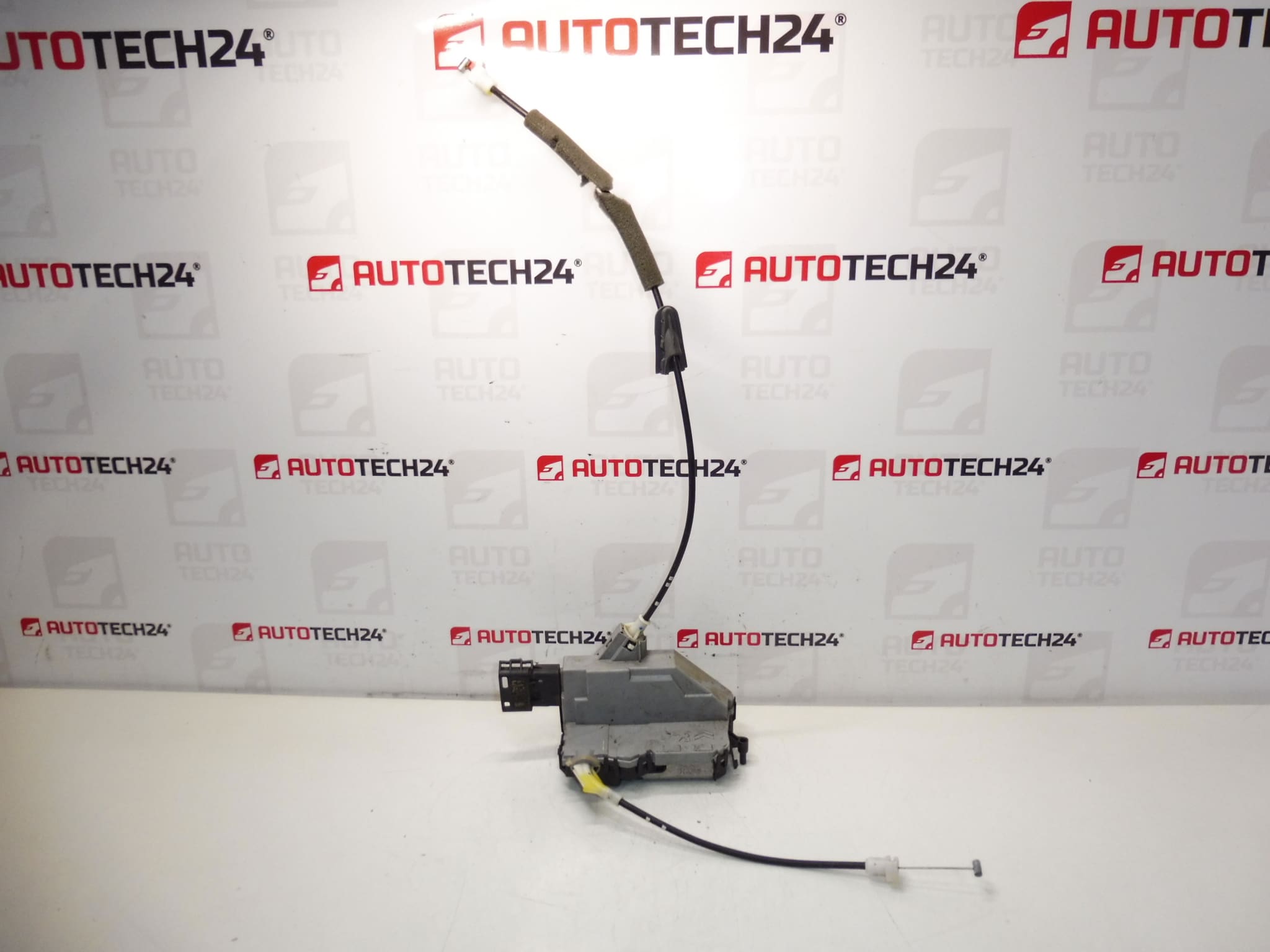 Schloss Beifahrertür links hinten Peugeot 3008 5008 9800623780 9137T8