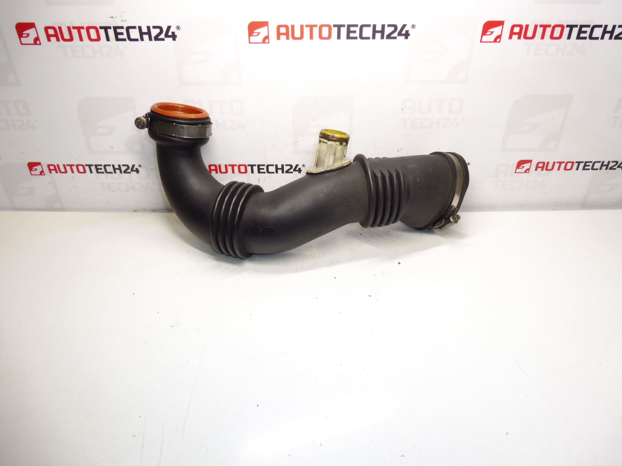 Turbo-Ansaugkrümmer 1.6 HDI Citroën Peugeot 9683735980 1434E1