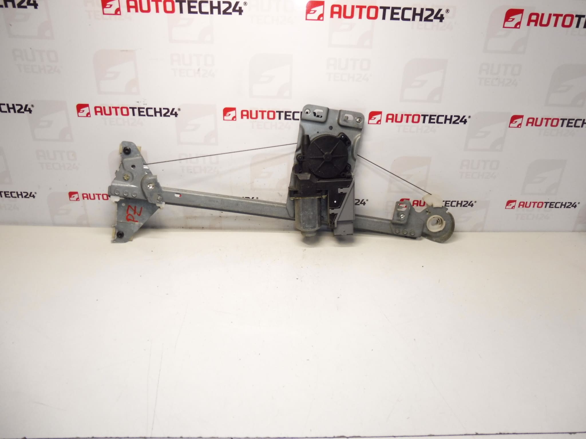 Peugeot 307 9224A4 Heckscheibe rechts herunterladen