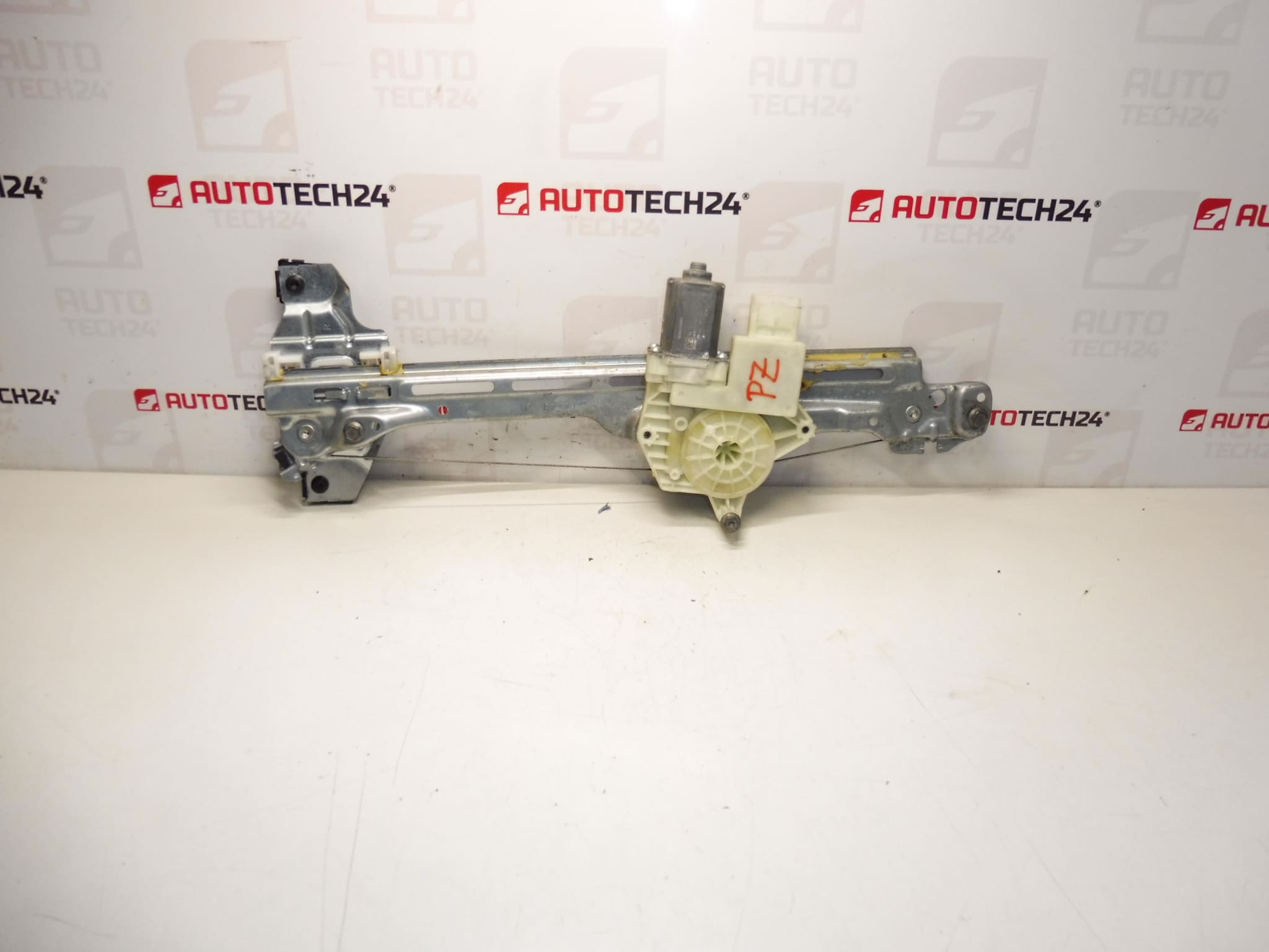 Peugeot 308 T9 Heckscheiben-Zugmechanismus 9800273380