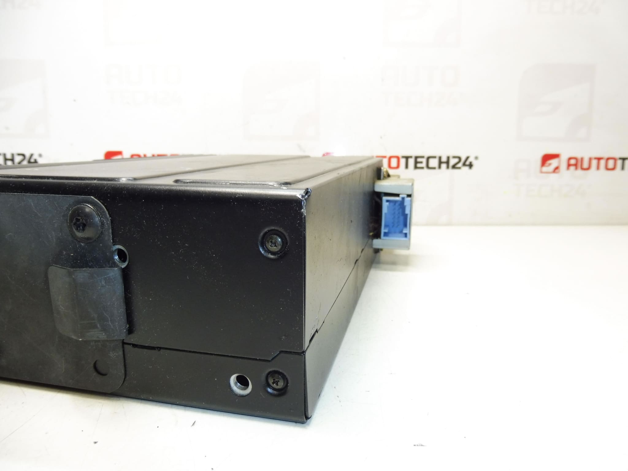 CD-Wechsler Clarion Citroën Peugeot 9647427980 6564E1 – Bild 2