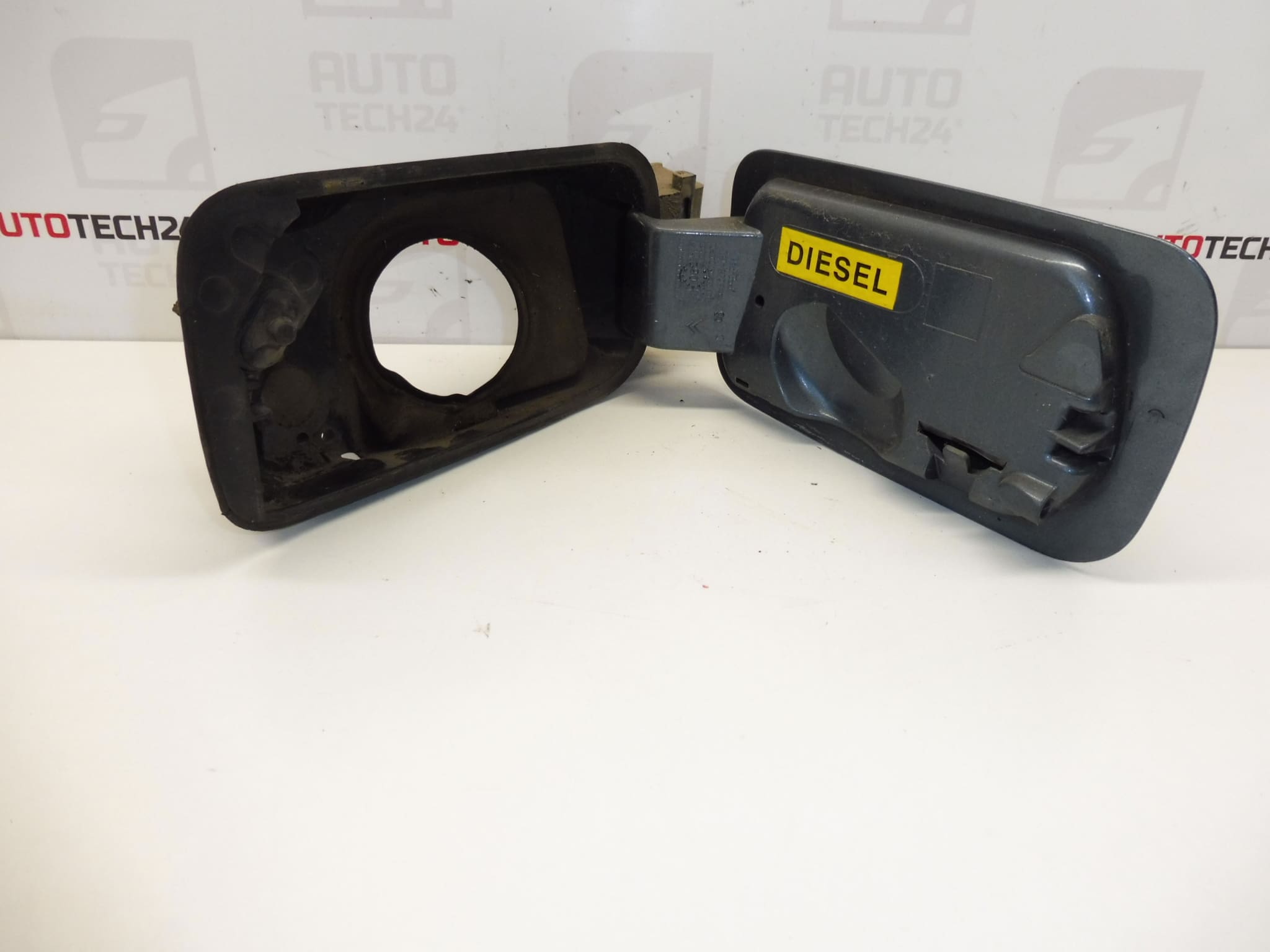 Tankdeckel Citroën C5 EZWD 9633284180 151784 – Bild 2