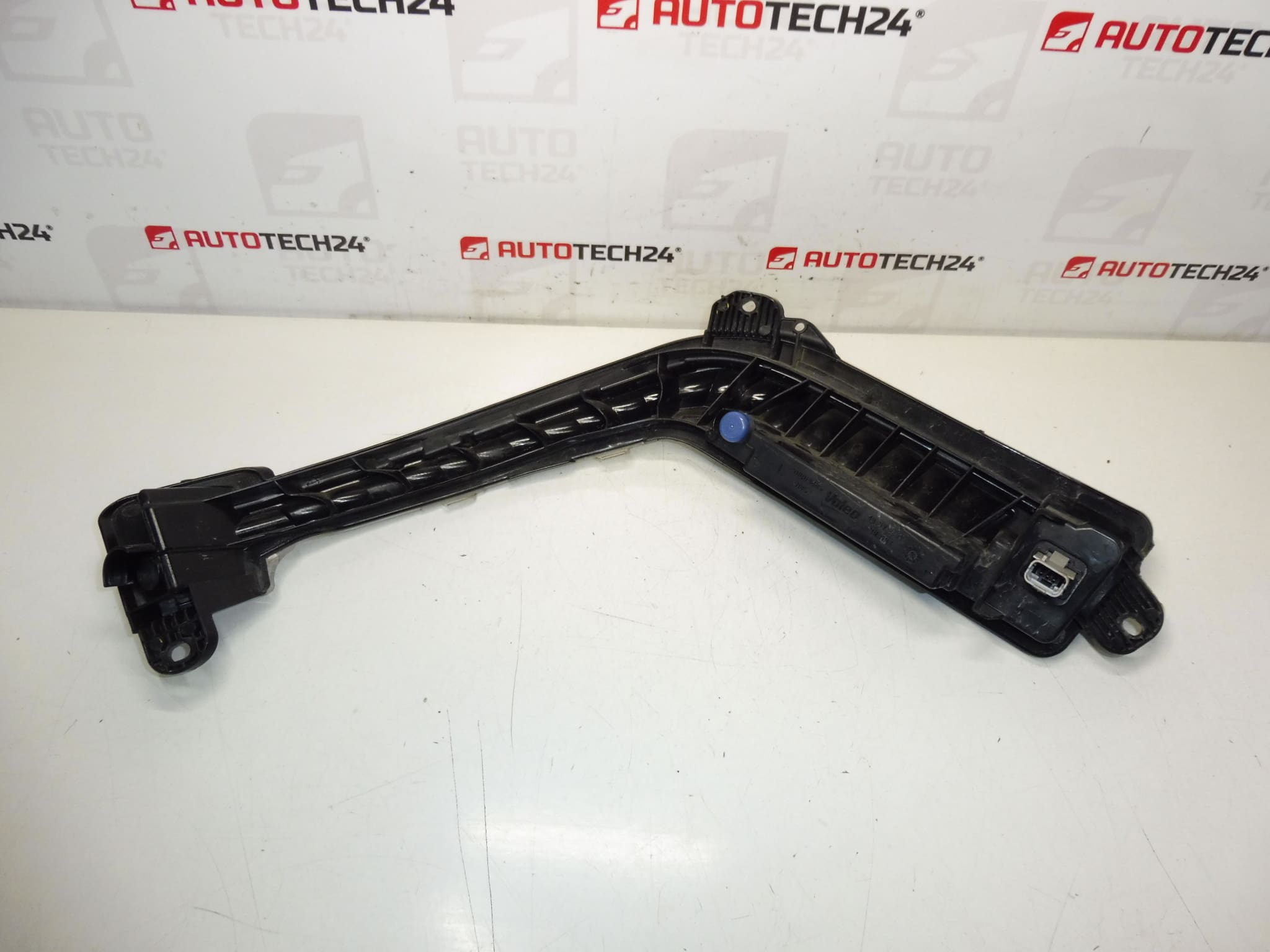 Linkes Tagfahrlicht Valeo LED Peugeot 308 90001685 6208X4 – Bild 2