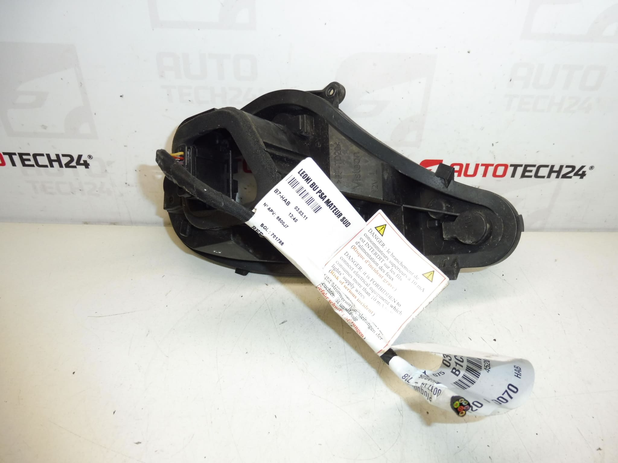 Sockel linkes Rücklicht extern Citroën C4 II 6350KS – Bild 2