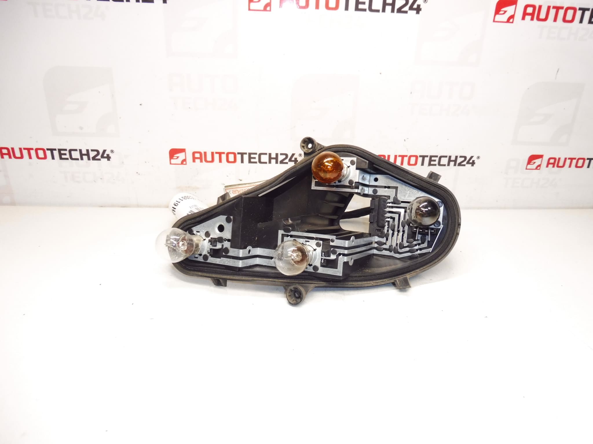 Sockel linkes Rücklicht extern Citroën C4 II 6350KS