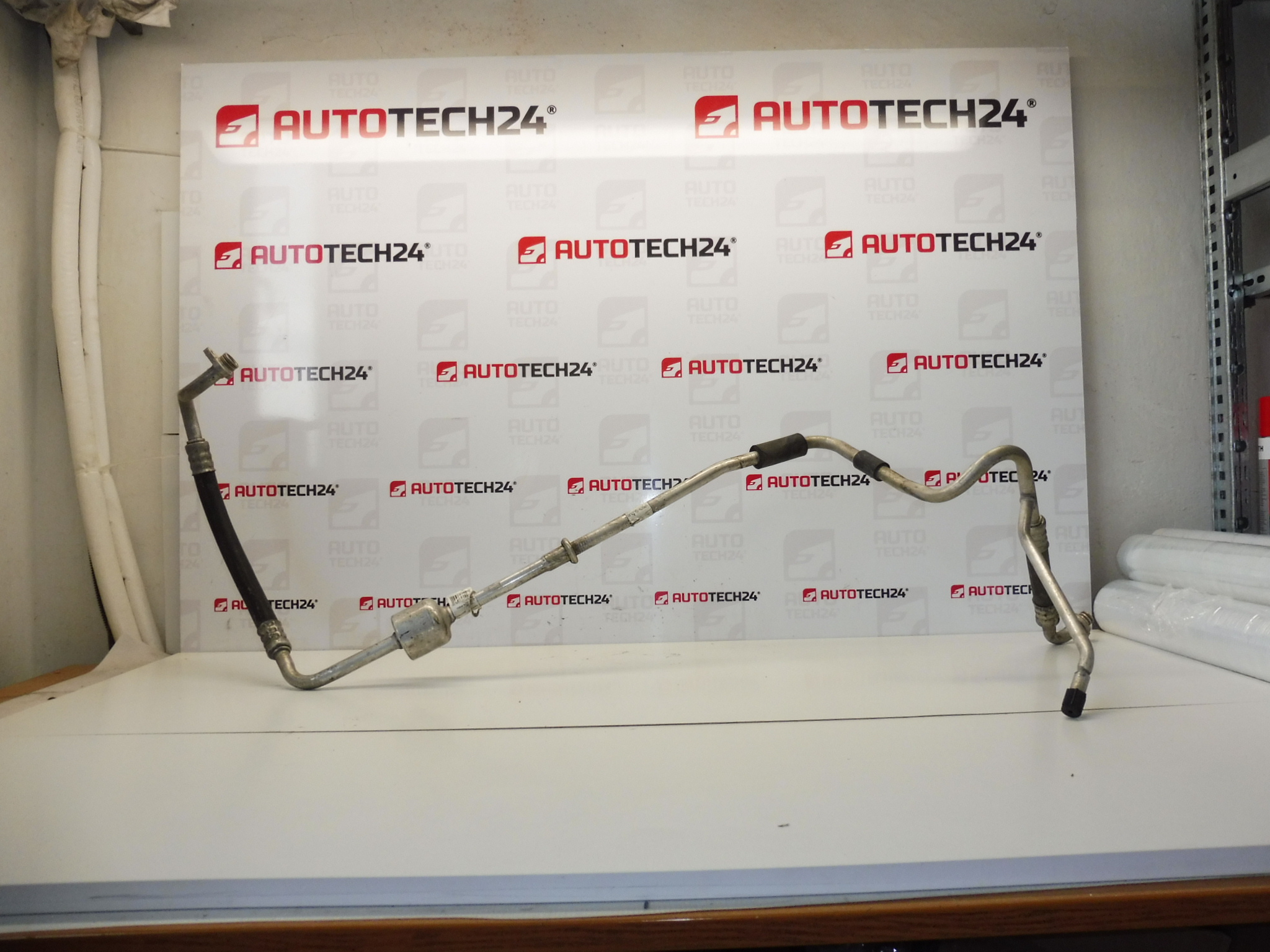 Klimaleitung Citroën Peugeot 9686414180 9659576380 6477F2 647774