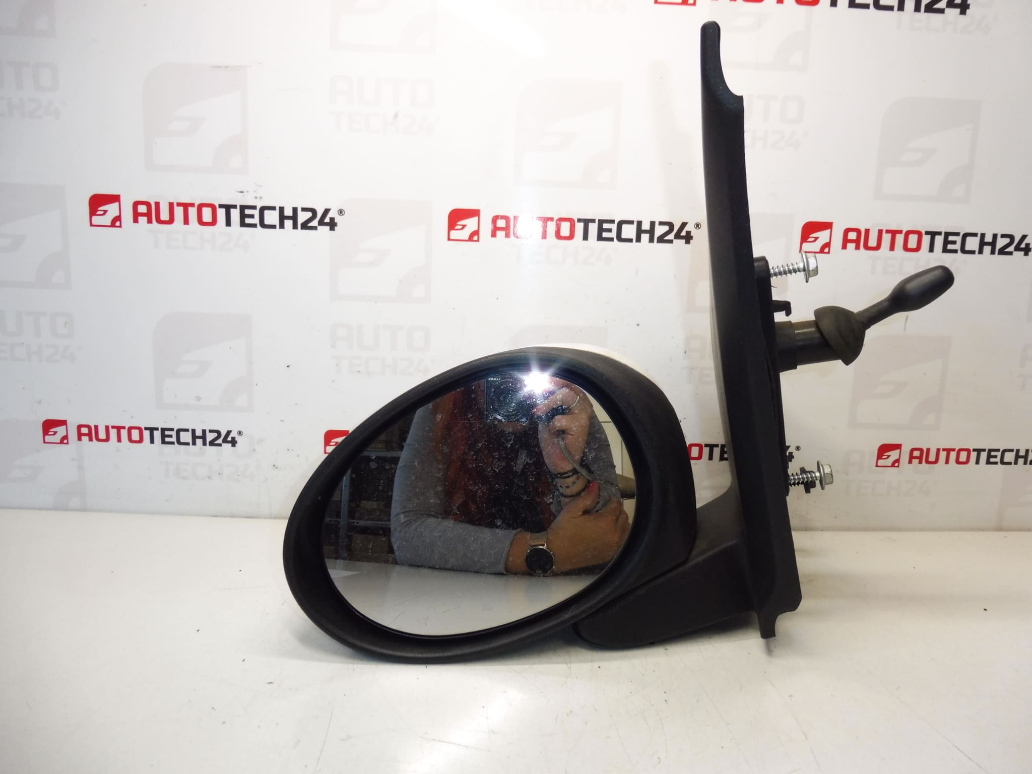 Linker Spiegel KWD Citroën C1 Peugeot 107 87940-0H010 – Bild 2