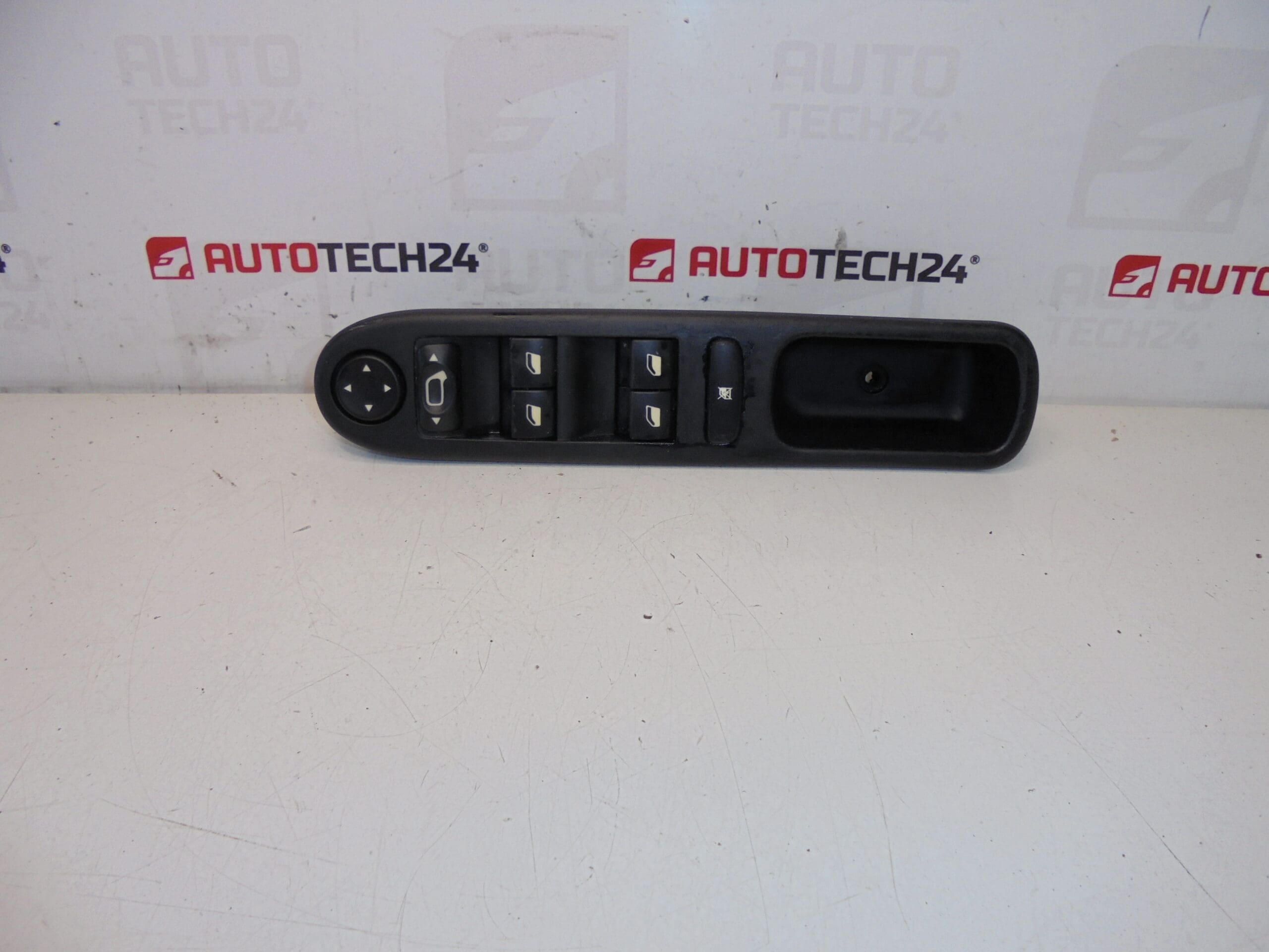 Fensterhebersteuergerät Peugeot 307 96531124XT 6554KT