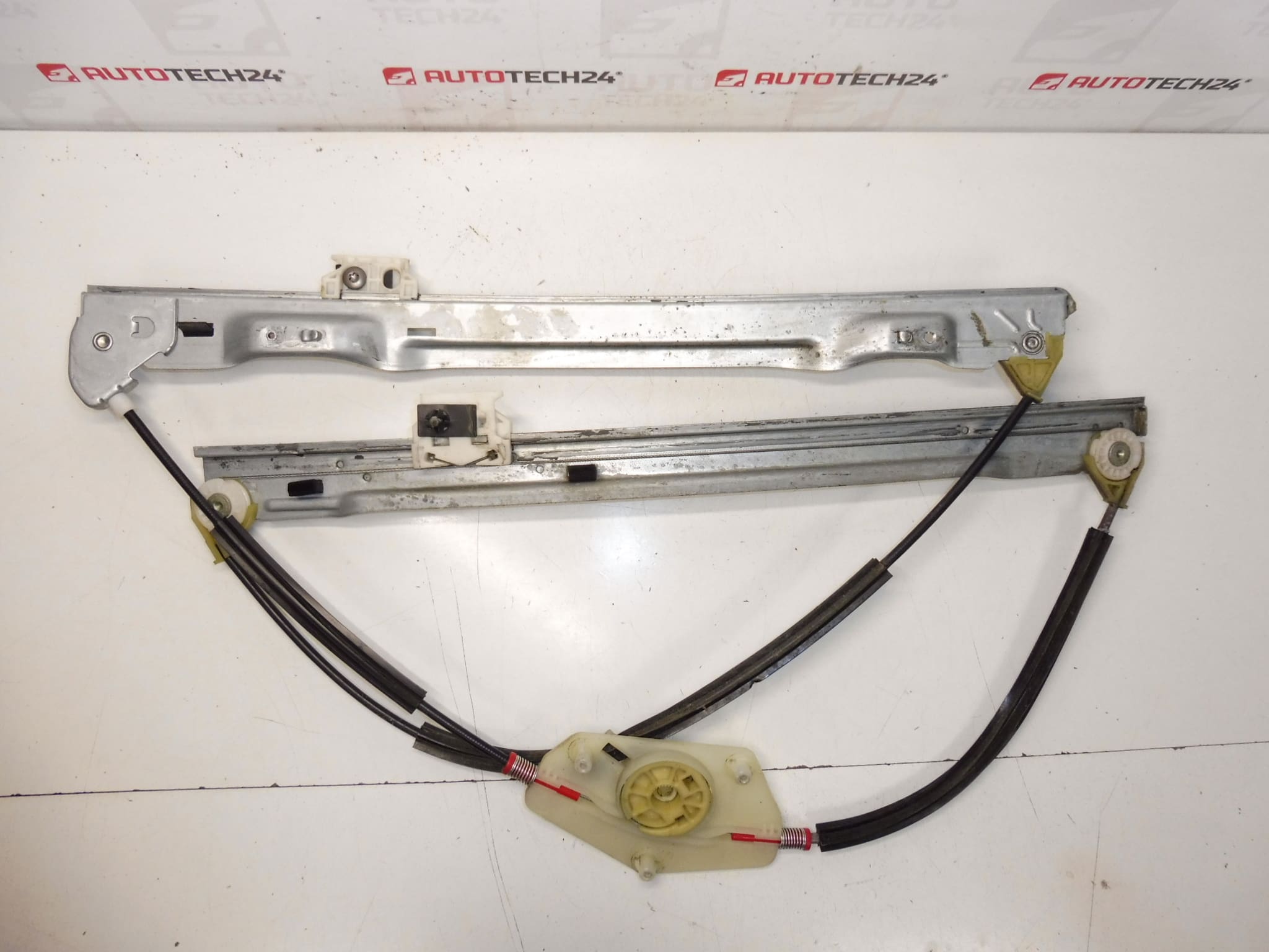 Mechanismus des rechten vorderen Fensterhebers Citroën C4 Picasso 9222CT – Bild 2