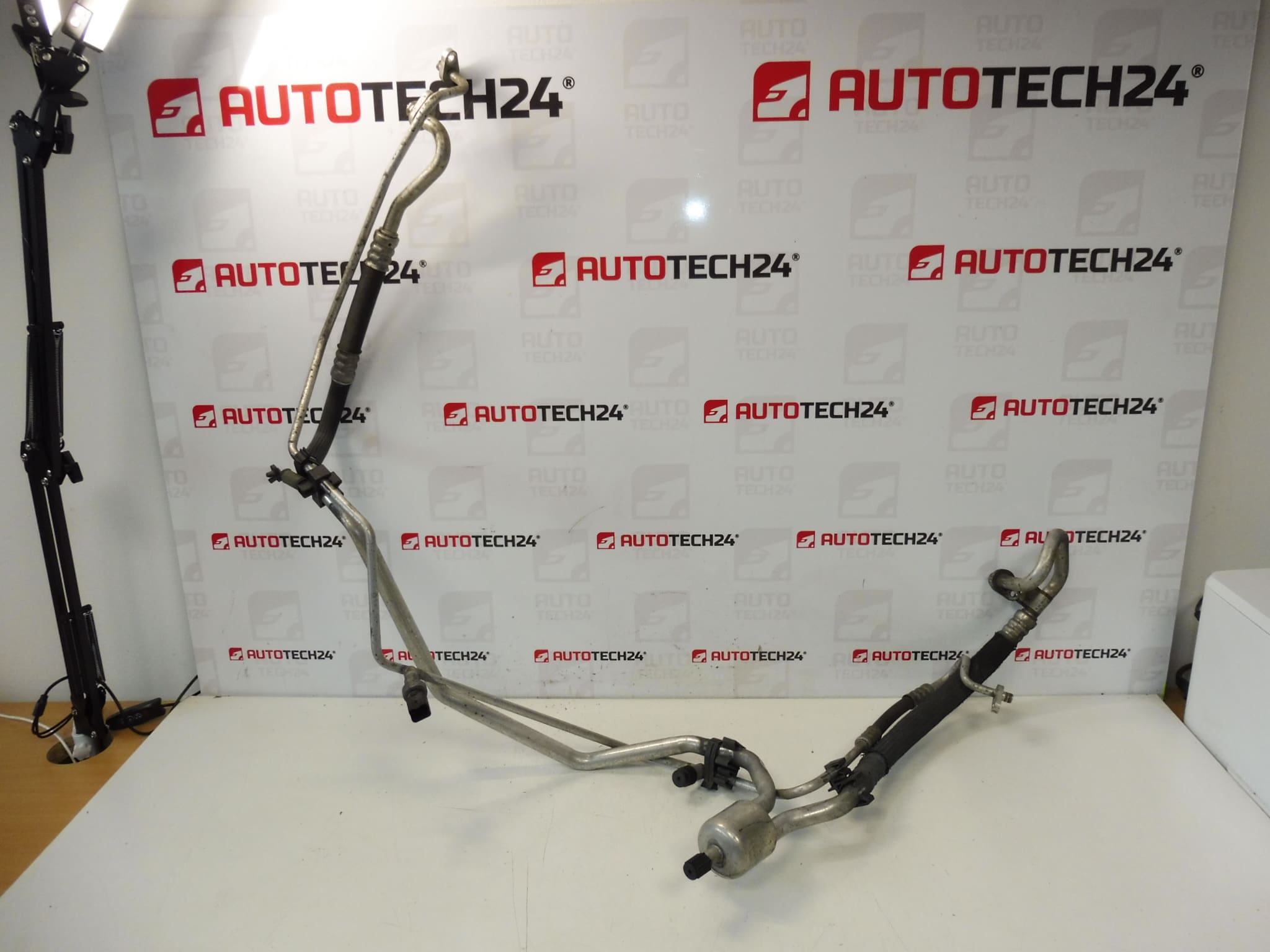 Klimarohr Peugeot Citroën 9684755680 6477H8