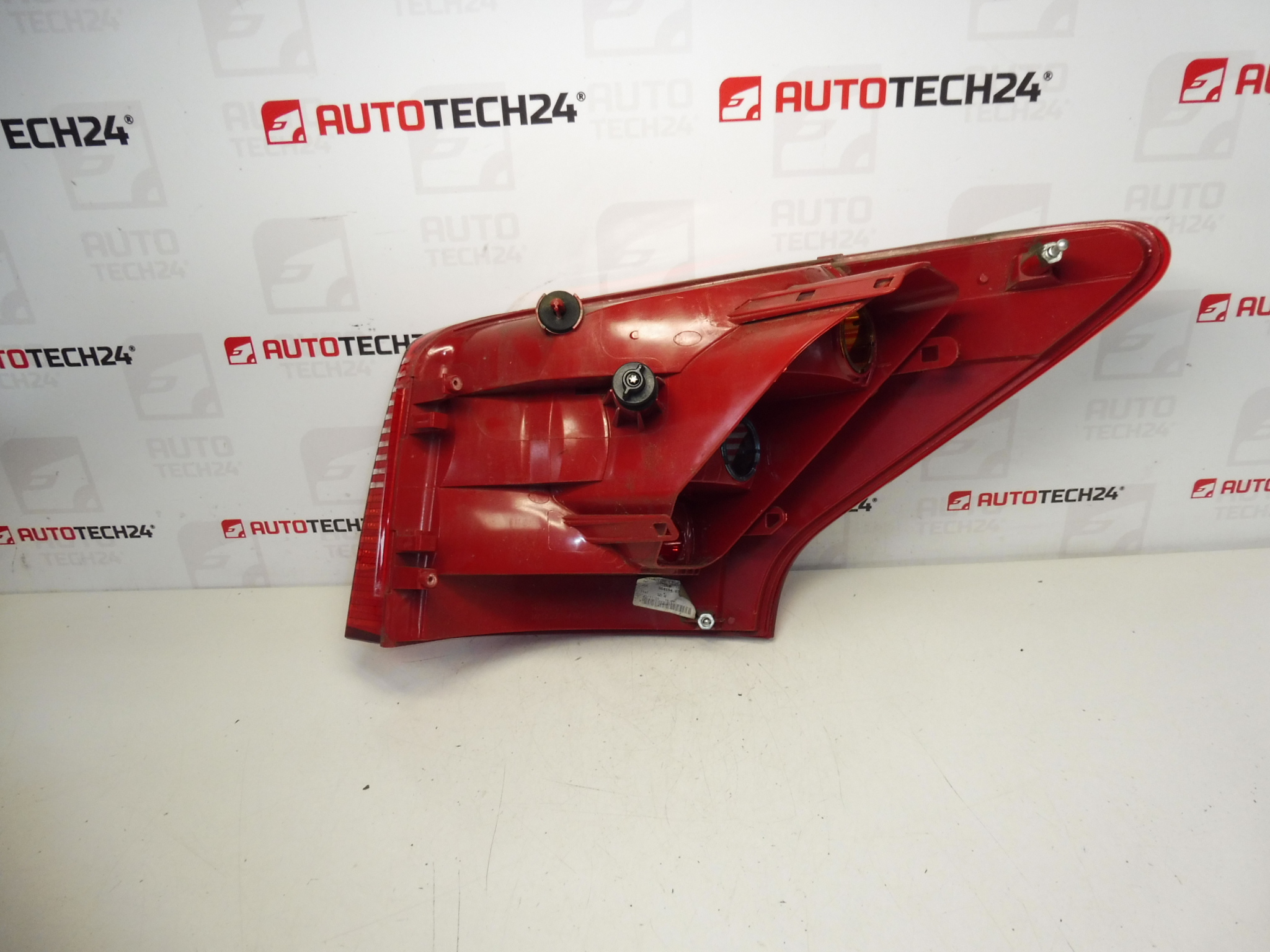 Linkes Rücklicht Peugeot 407 SW 9641948780 6350T3
