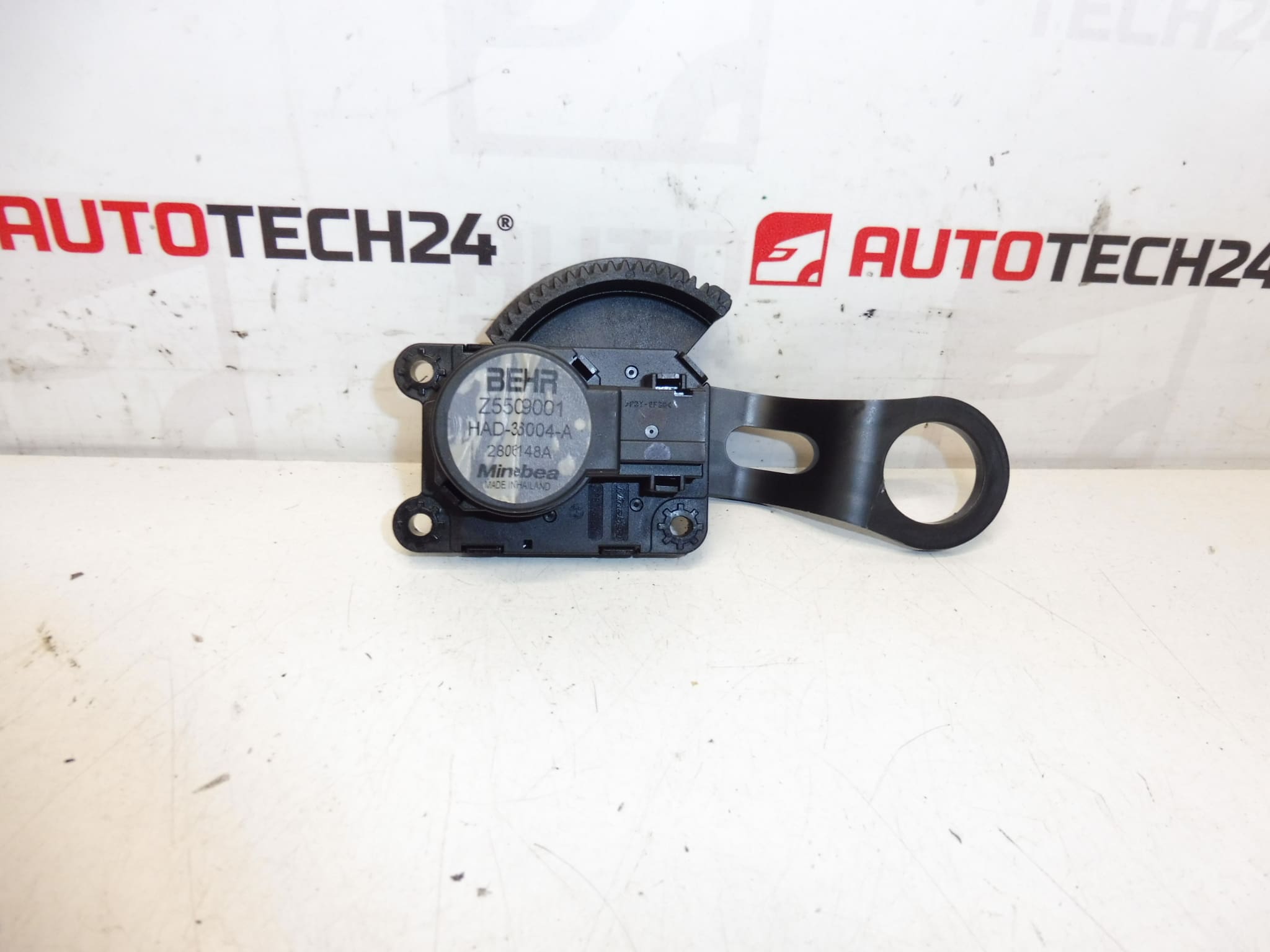 Heizungsaktor BEHR Citroën Z5509001 28006148A 647998