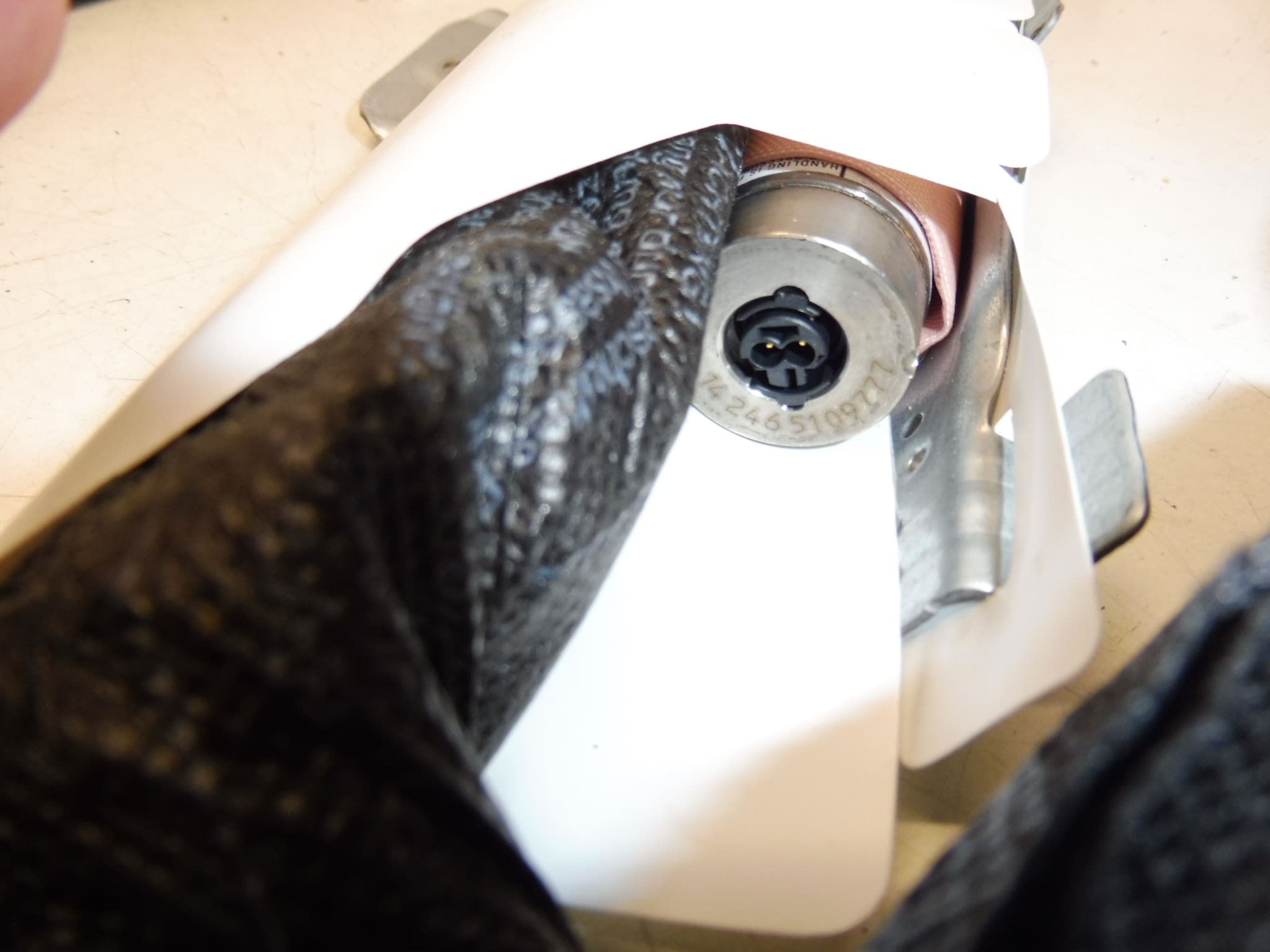 Linker Seiten-Dachairbag für Peugeot 3008 und 5008 9801663080 – Bild 2