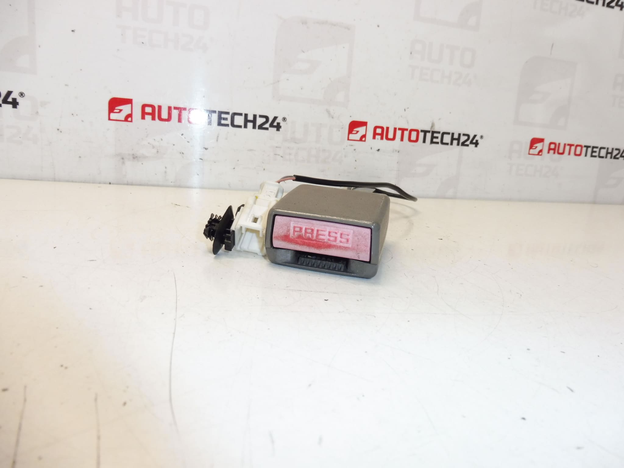 Sicherheitsgurt-Schloss Citroën C5 II 8973NX – Bild 2