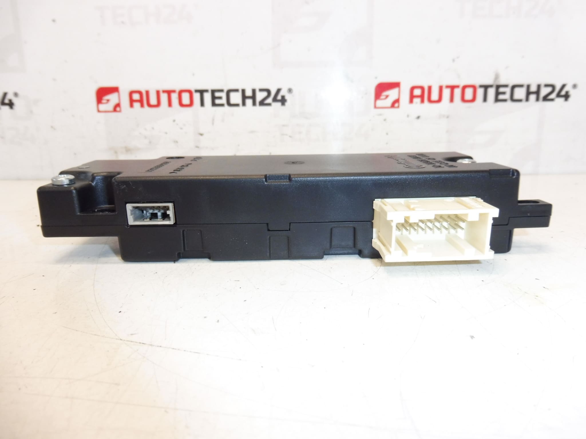 Bluetooth-Modul Citroën Peugeot 9666760080 S180073002 J – Bild 2