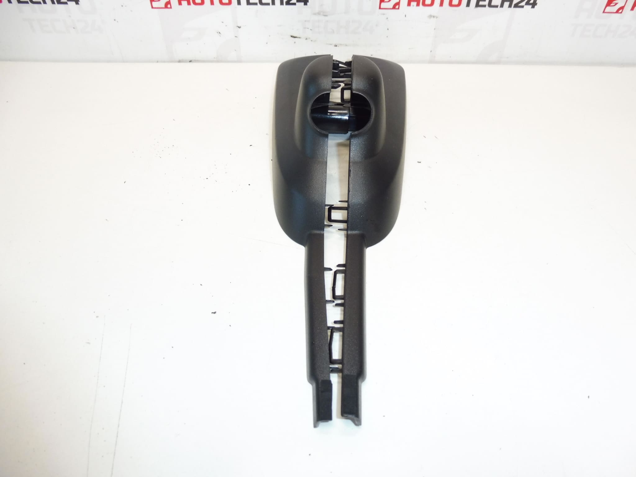 Innenrückspiegelabdeckung Peugeot 3008 und 5008 8153XT 8153XV