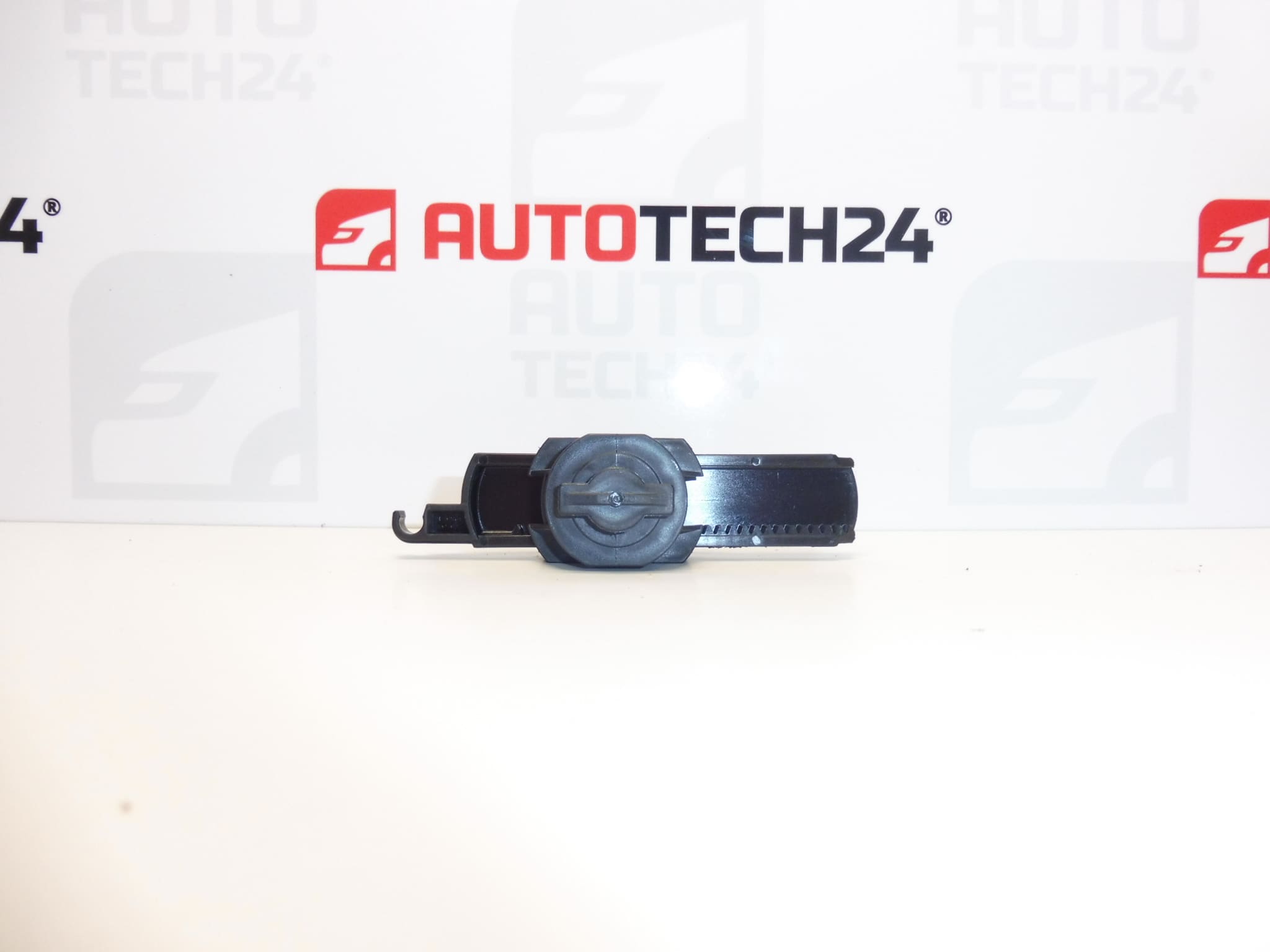 Citroen C4 II B7 und DS4 Handschuhfachbremse 8218ZL