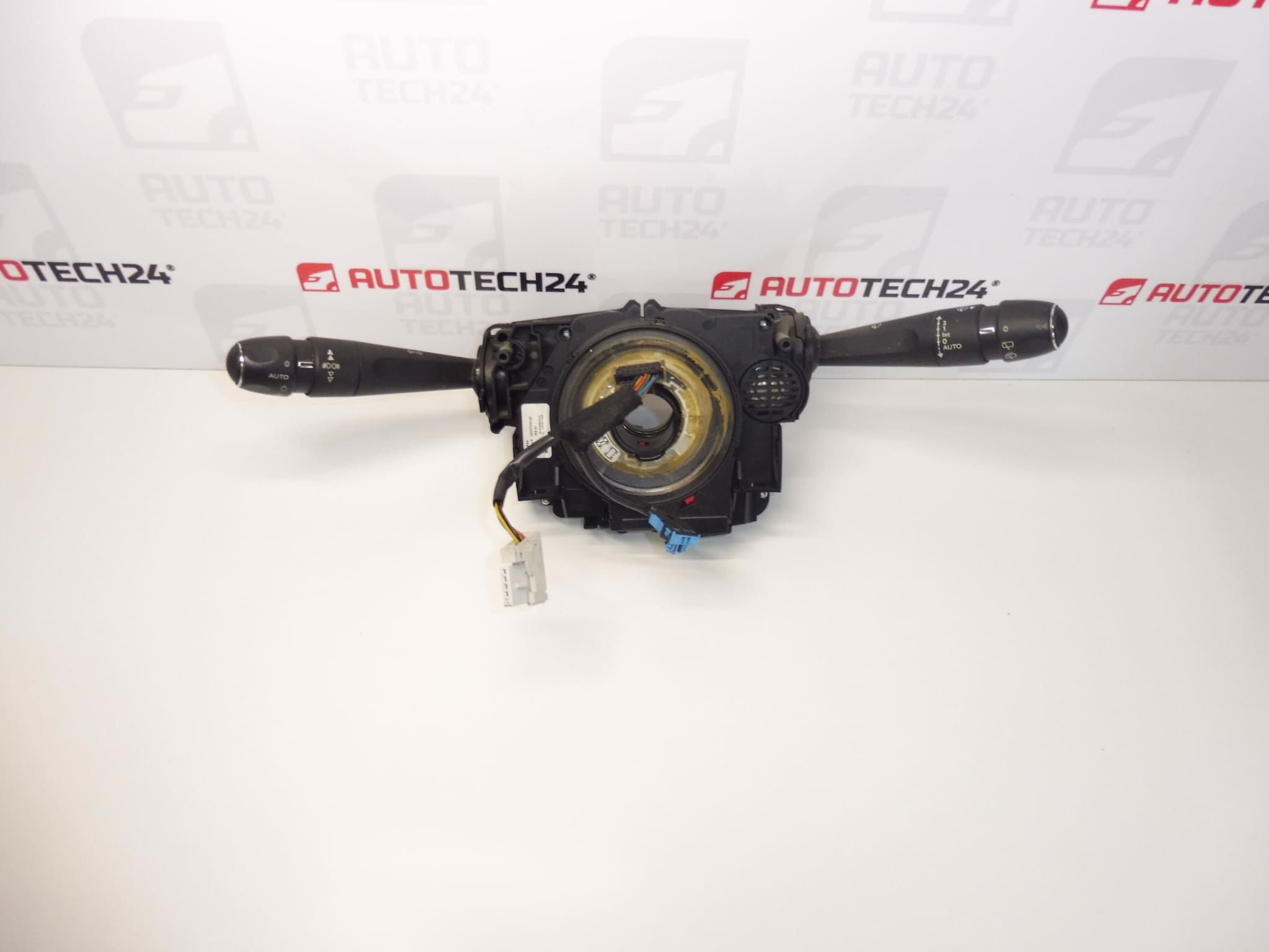 Hebeltreiber COM2008P Citroën Peugeot DS 96759252XT 6243C6