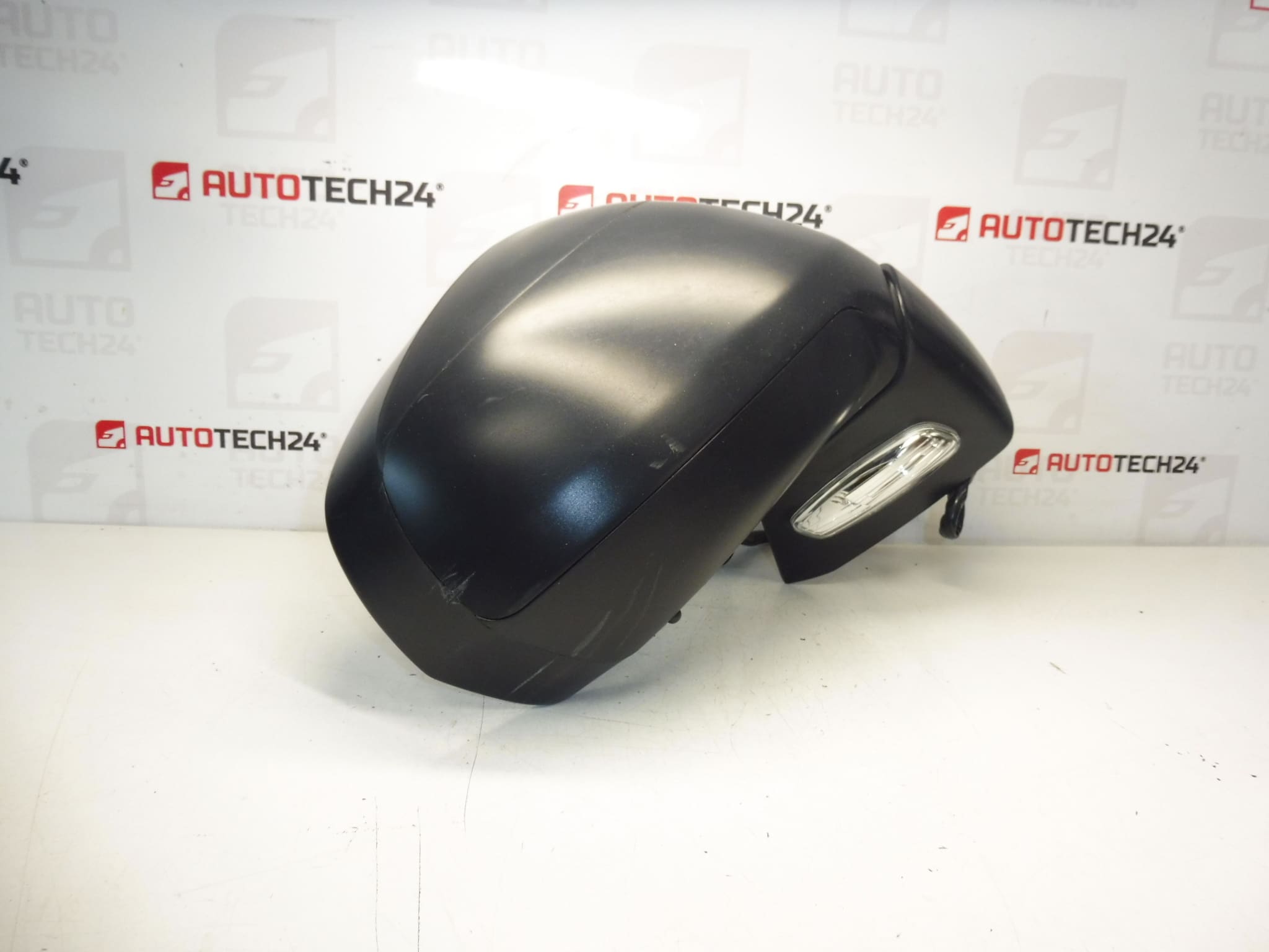 Rechter Spiegel EZRC Peugeot 3008 und 5008 8153ZF