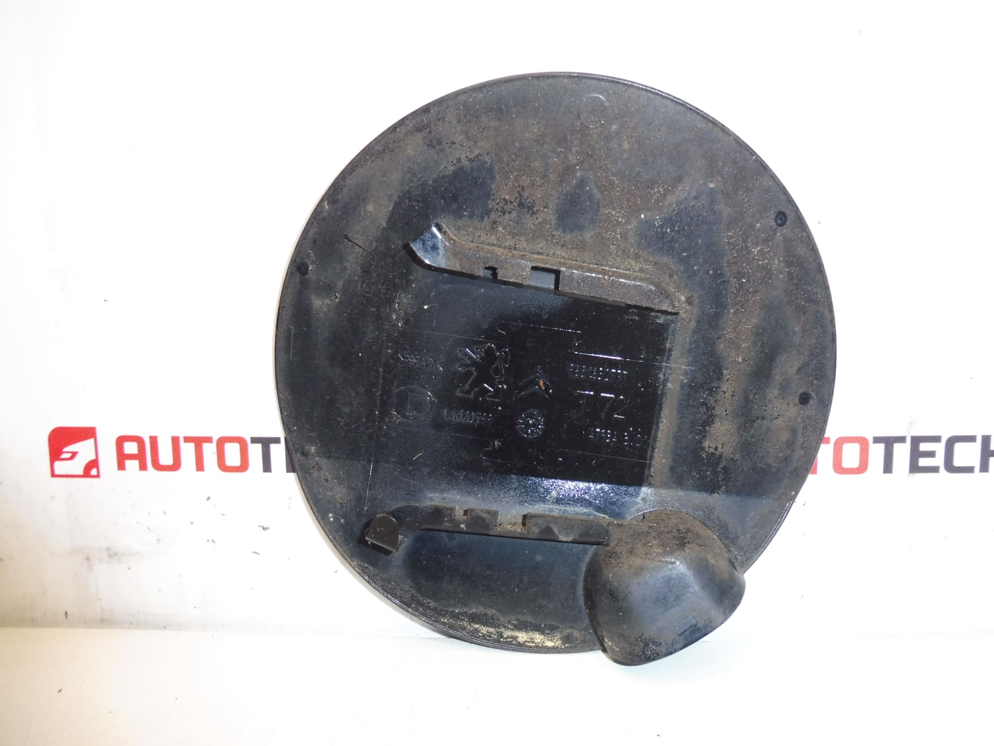 Tankdeckelabdeckung KTVD Peugeot 308 9681632777 1517G5 – Bild 2