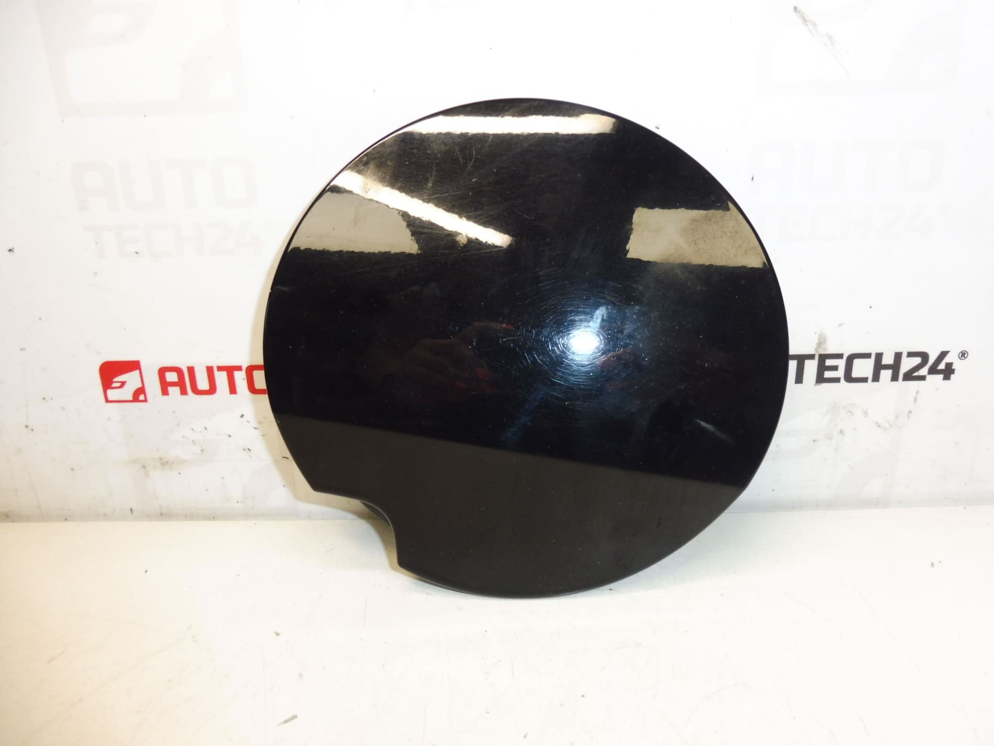 Tankdeckelabdeckung KTVD Peugeot 308 9681632777 1517G5